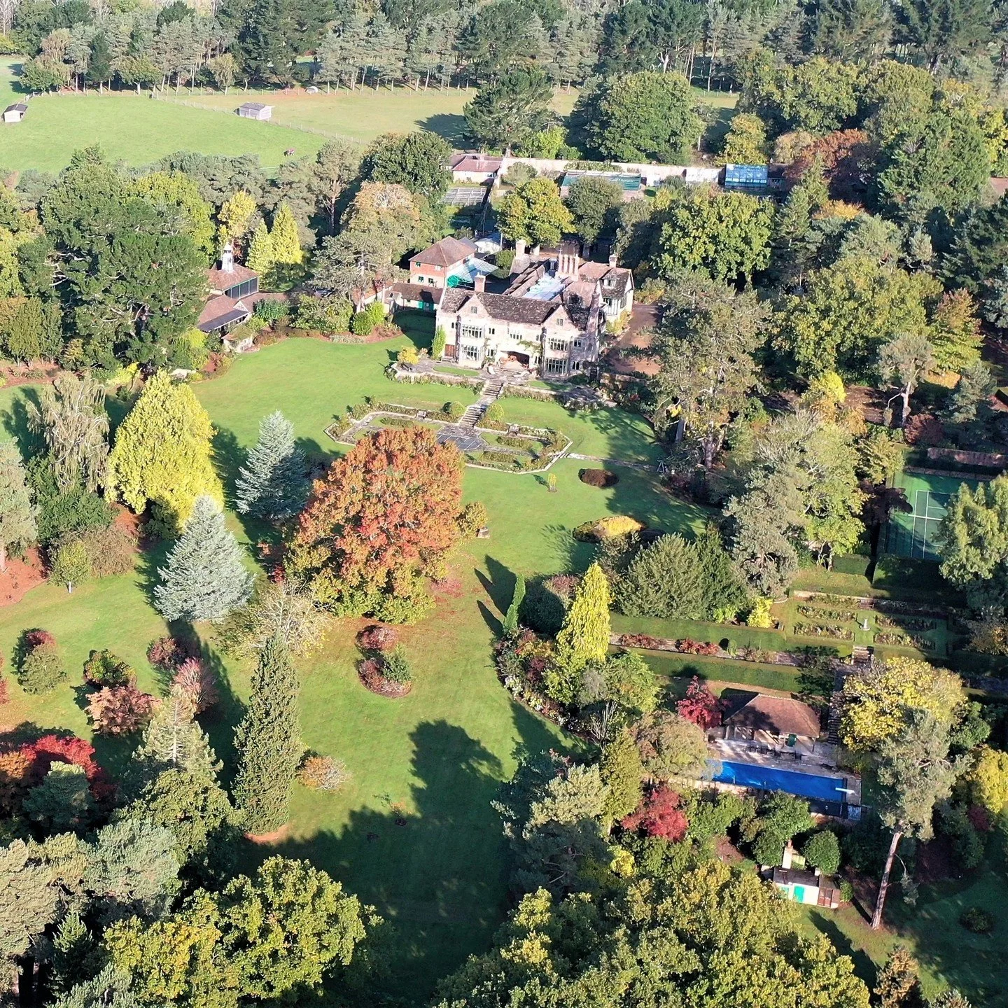 #heaselandsphotolocation
#heaselandsestate
#photolocation
#filmfriendly
#fashionlocation
#woodlandlocation
#luxurybrands
#englishcountryestate
#location
#locationlocationlocation
#locationphotography
#videolocation
#filmlocation
#onlocation
#location