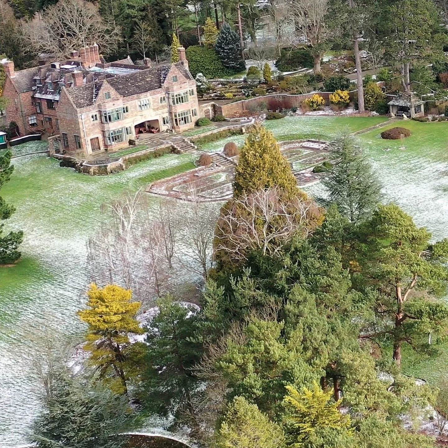 #heaselandsphotolocation
#heaselandsestate
#photolocation
#filmfriendly
#fashionlocation
#woodlandlocation
#luxurybrands
#englishcountryestate
#location
#locationlocationlocation
#locationphotography
#videolocation
#filmlocation
#onlocation
#location