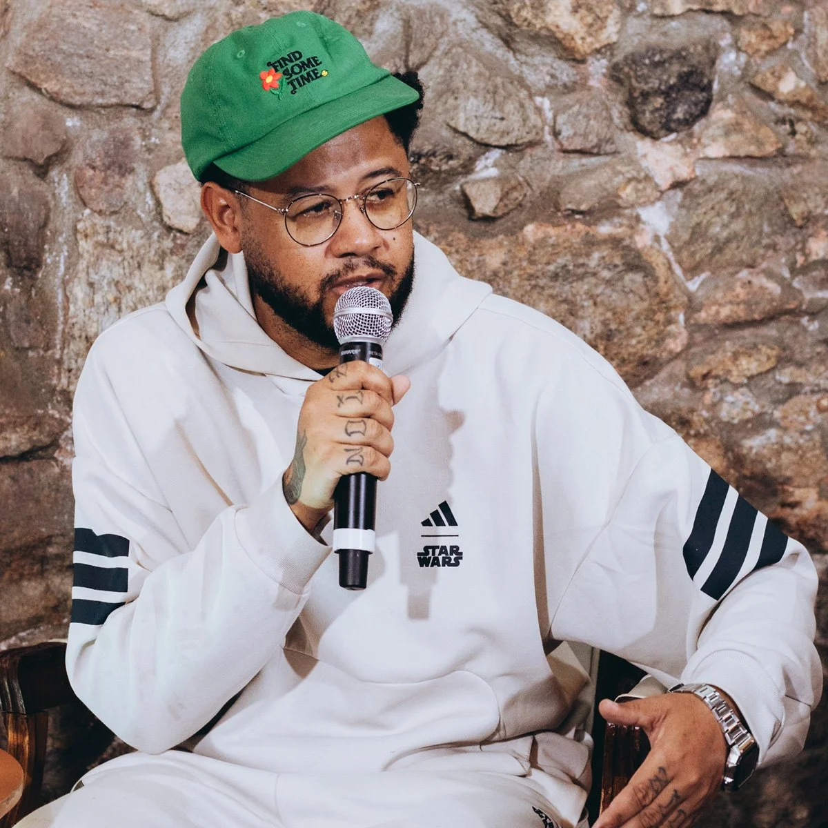 Emicida fala sobre cultura e mobilização popular em evento do ICCI