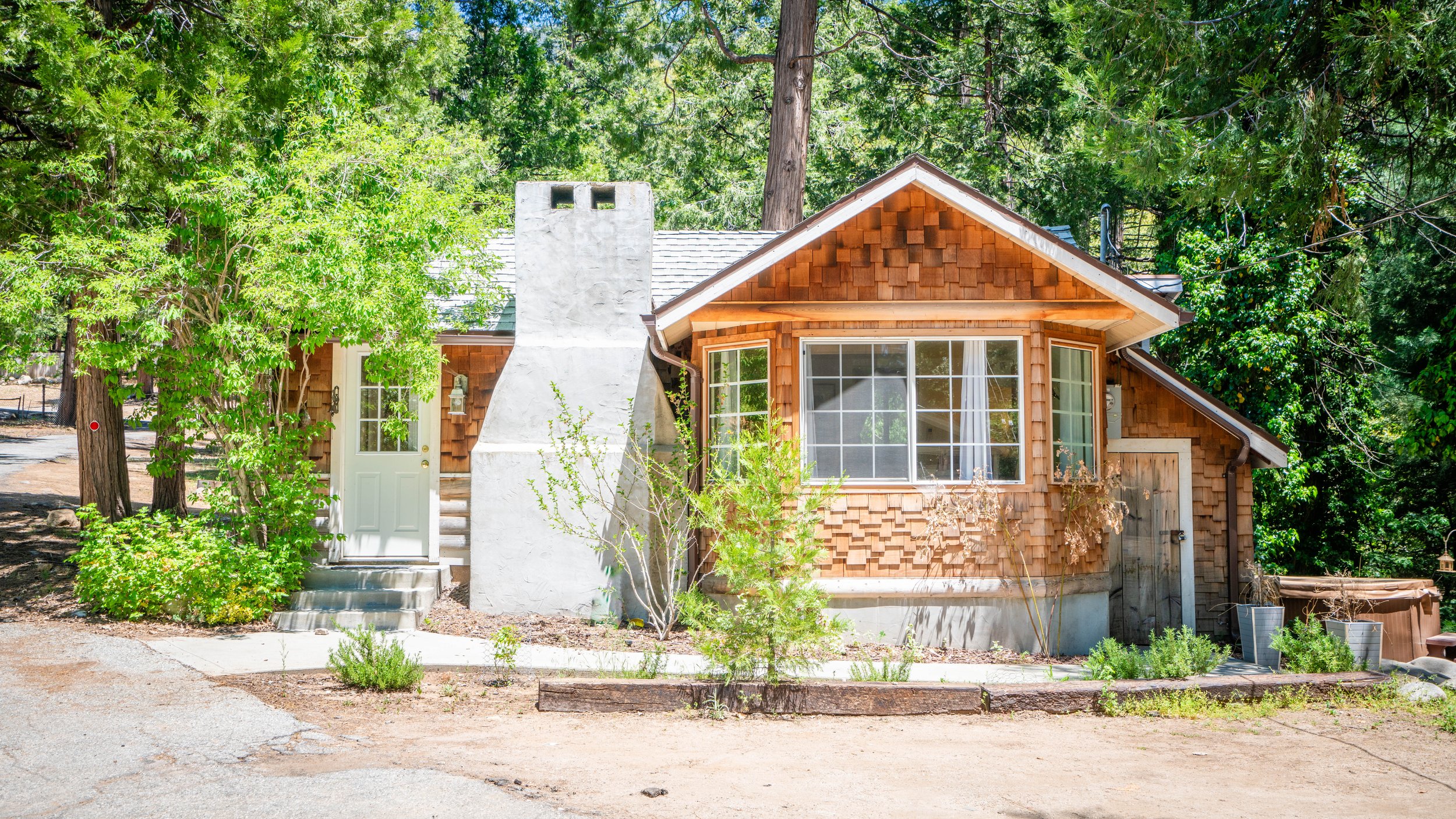 55150 S Circle B Exterior10.jpg