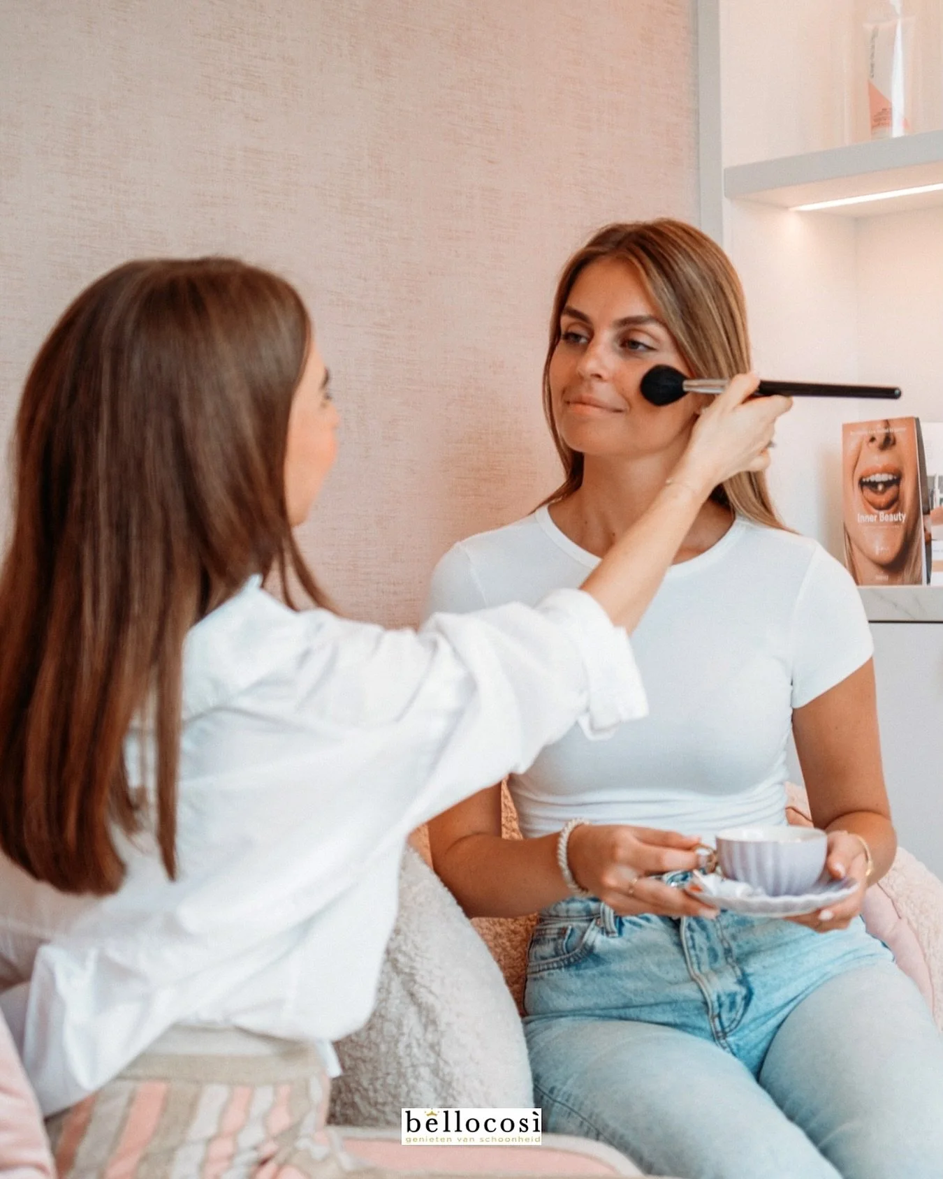 ✨ Het feestseizoen komt eraan! ✨

Bruiloften, communies en events staan weer voor de deur. 

Heb jij binnenkort een speciale gelegenheid? Ik verzorg met veel plezier jouw make-up look 💄

Ik werk met RVB LAB , een zacht en huidvriendelijk make-up mer
