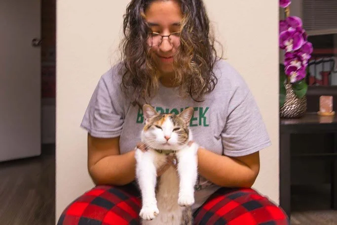 Photo critique 2 

&ldquo;This project was definitely less stressful than my previous project I did since I entered the class a bit later. My partner recently told me I&rsquo;m a people pleaser and I tend to people please people into staying into my 