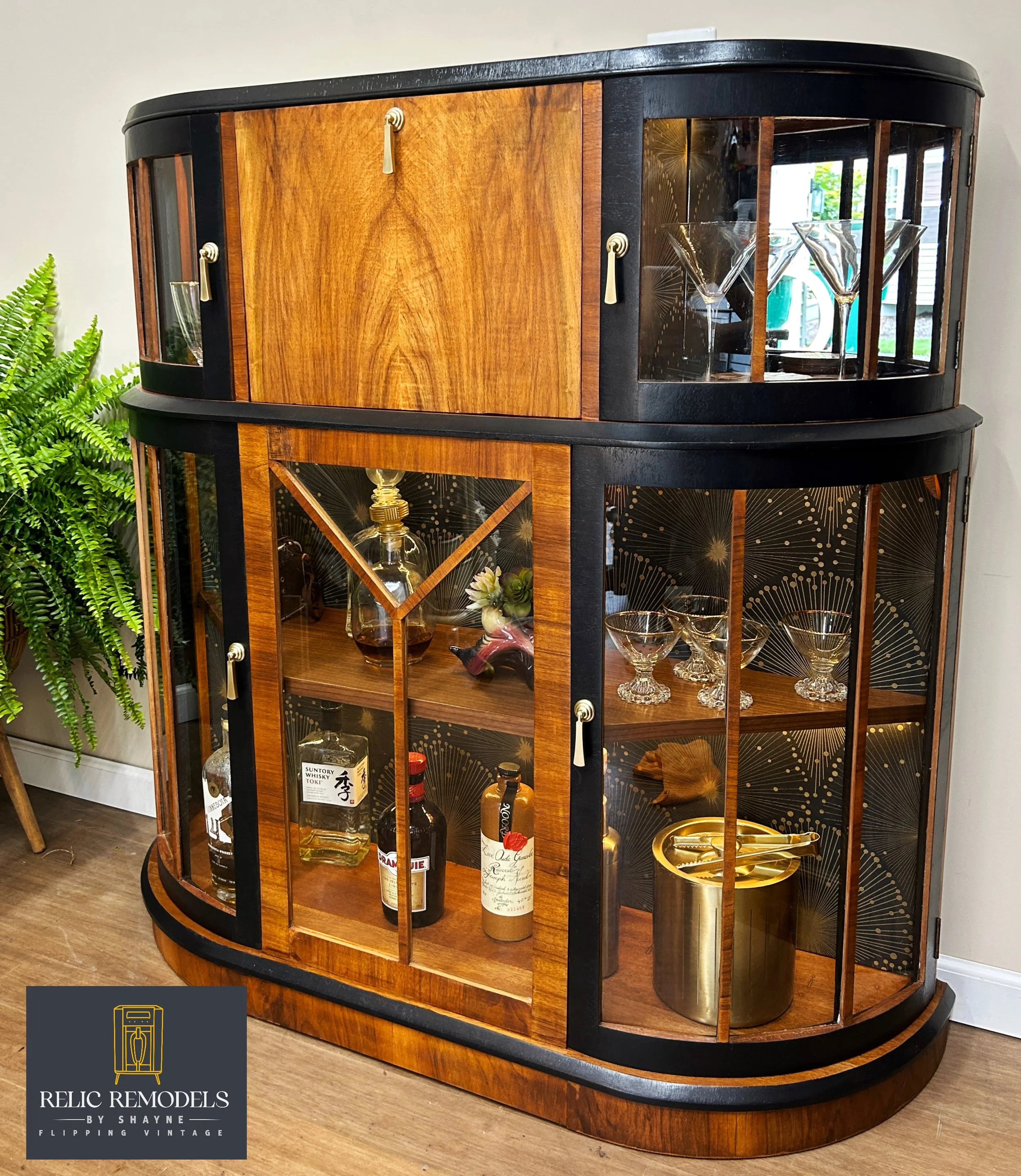 art deco sideboard clode up.jpg