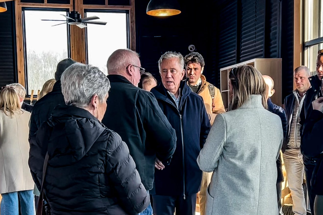 Lamont Gets an Earful at Gathering to Discuss Farmland Values