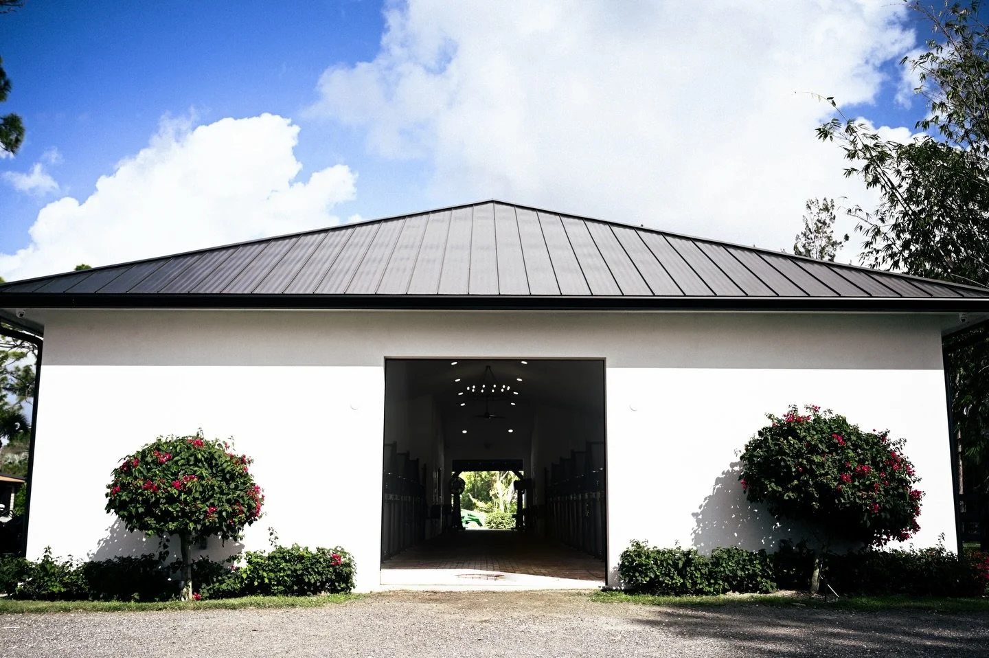 When people visit Alma, the first thing they say is: &ldquo;It feels peaceful here.&rdquo;

That&rsquo;s the greatest compliment.

From the horses to the grooms, to every flower and every corner of this barn&hellip; Alma is built on care, intention, 