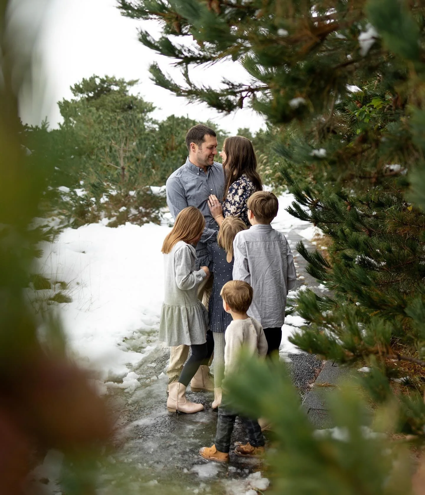 Can&rsquo;t even explain how fun the Smith family is! ❤️ Thank you for trusting me for your Christmas photos! 🎄