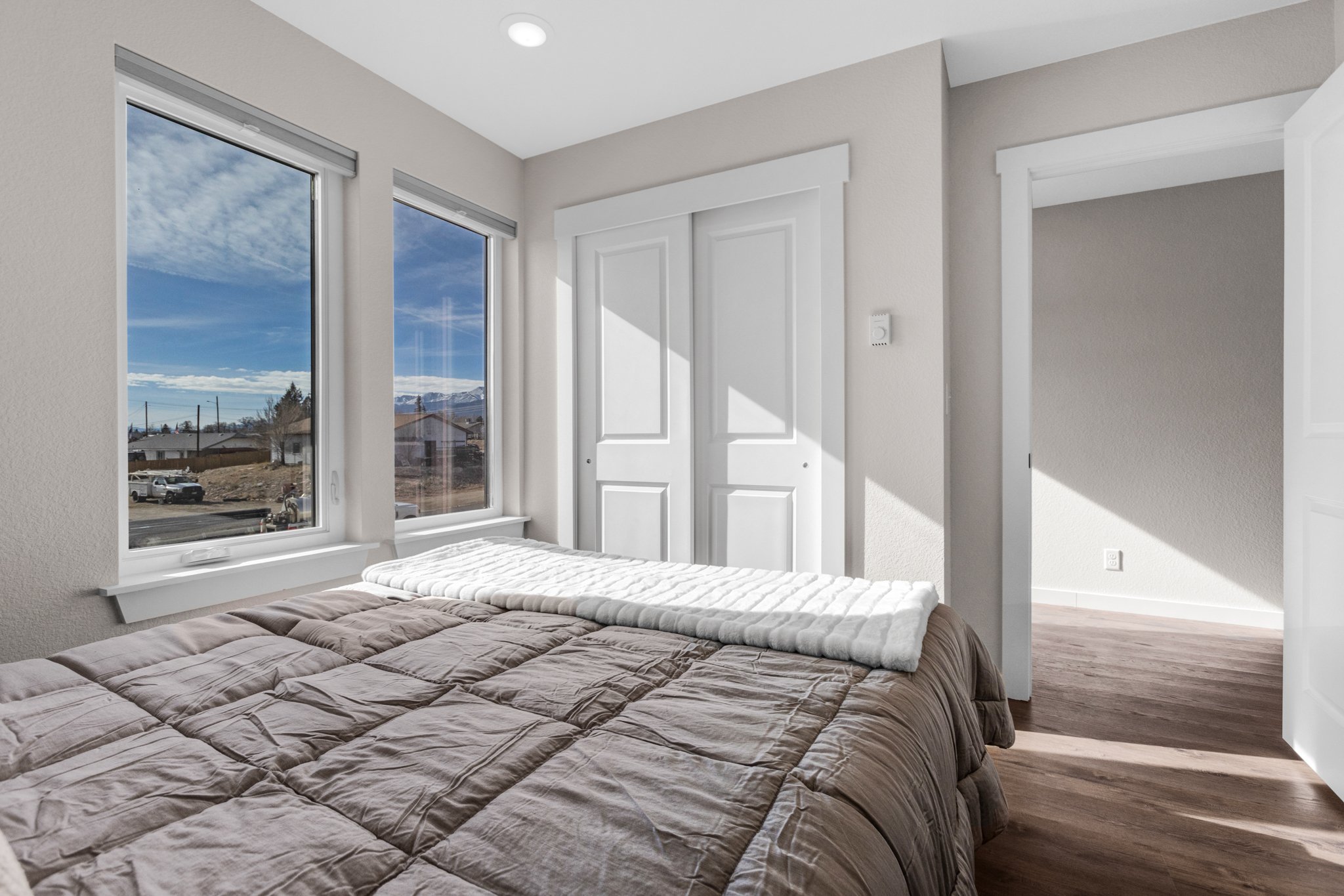 325 Williams INTERIOR - 04.jpg