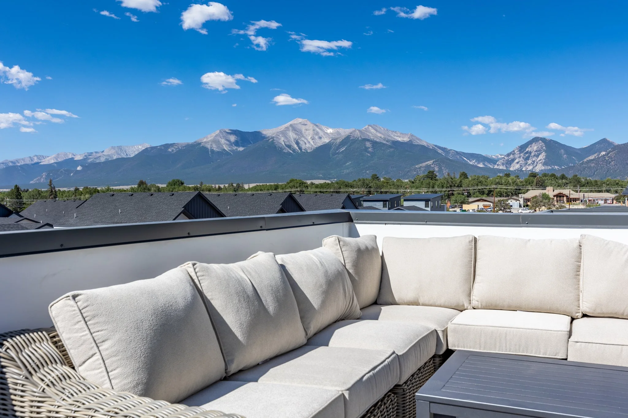 385 Walsh ROOFTOP PATIO - 07.jpg