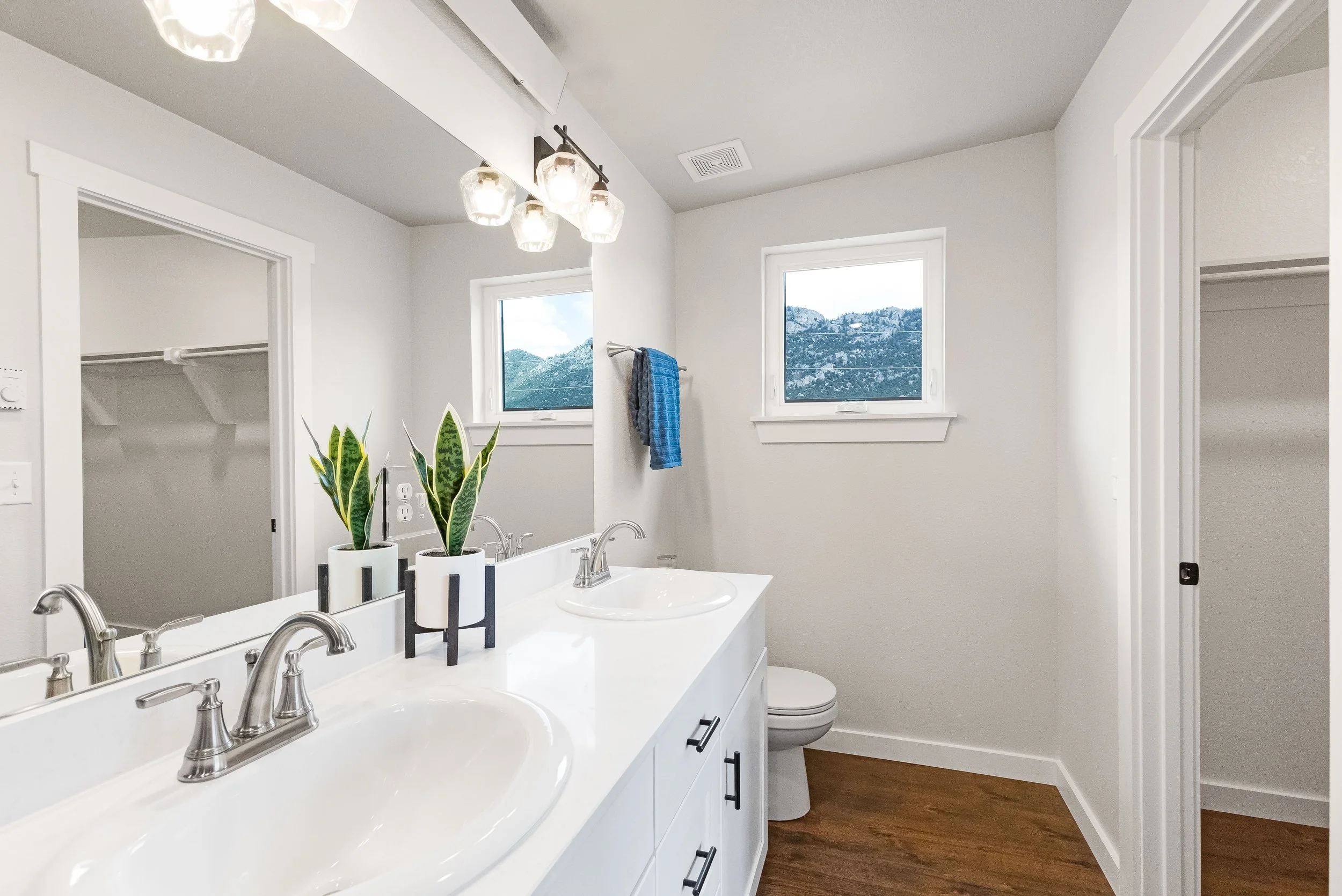 385 Walsh St - Interior - LARGE - 47.jpg