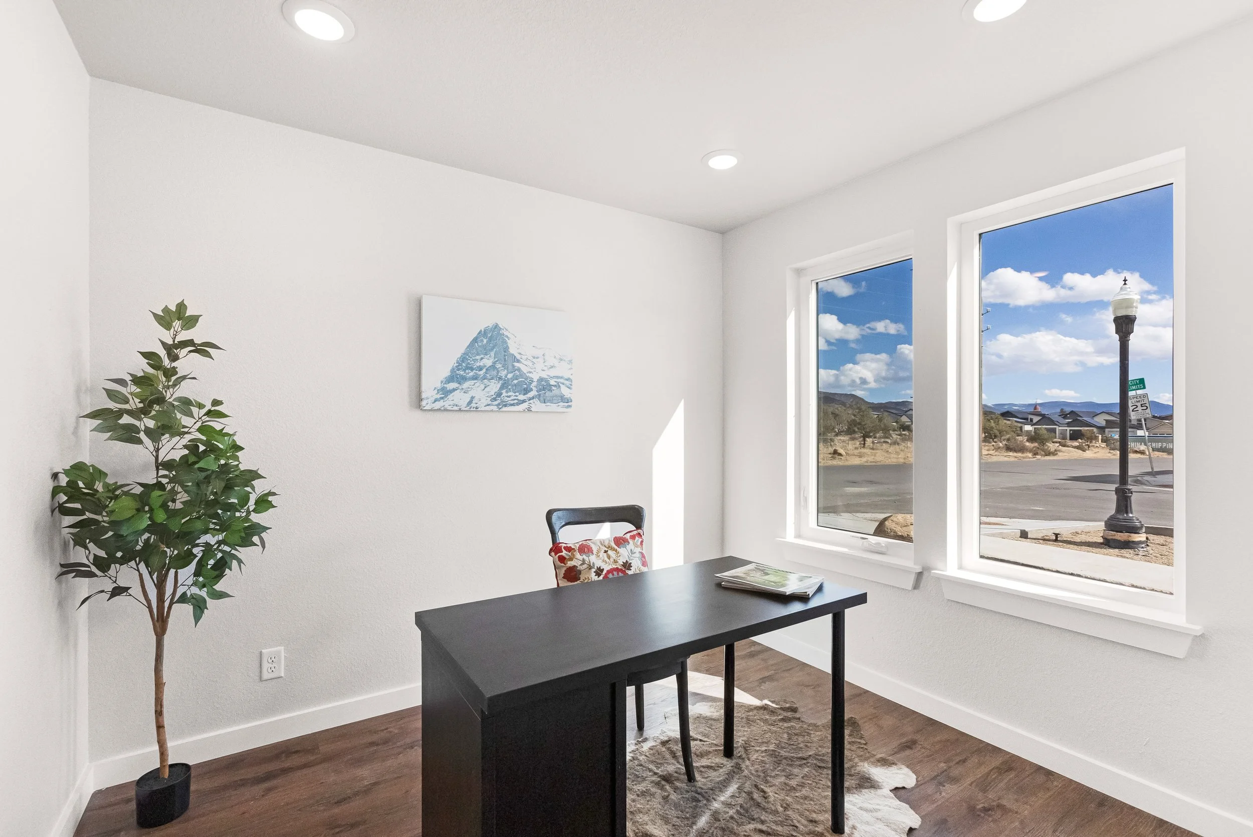 385 Walsh St - Interior - LARGE - 03.jpg