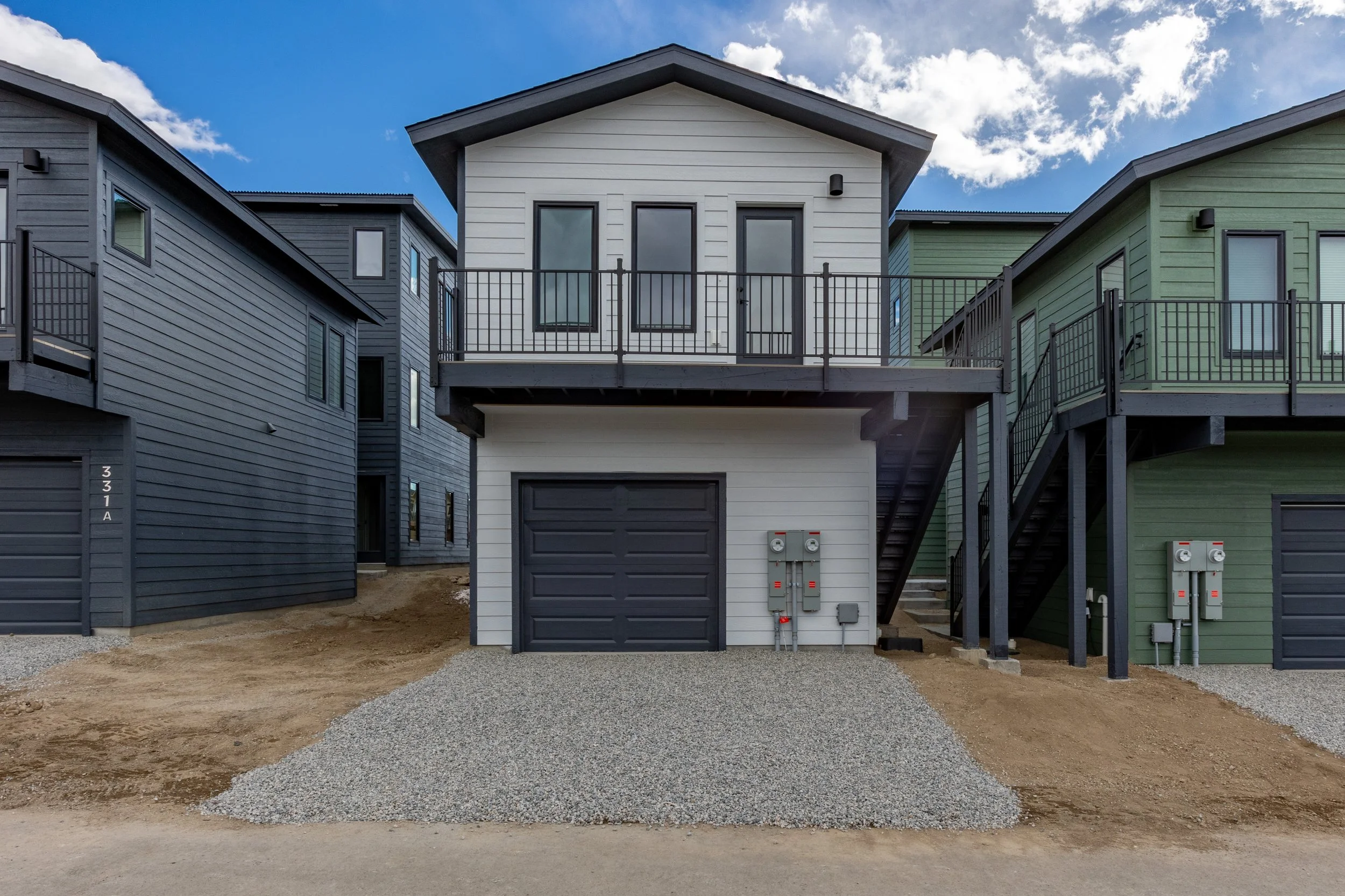 385 Walsh St - Exterior - LARGE - 02.jpg