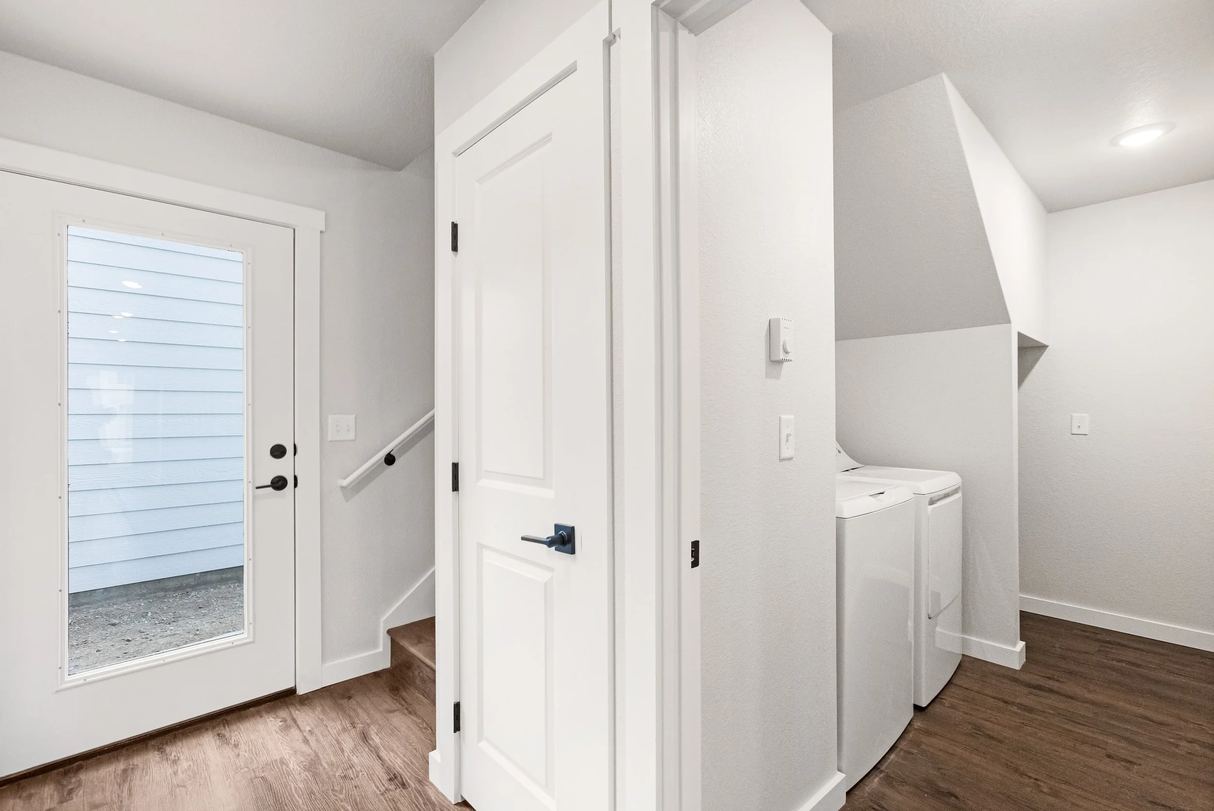 385 Walsh St - Interior - LARGE - 14.jpg