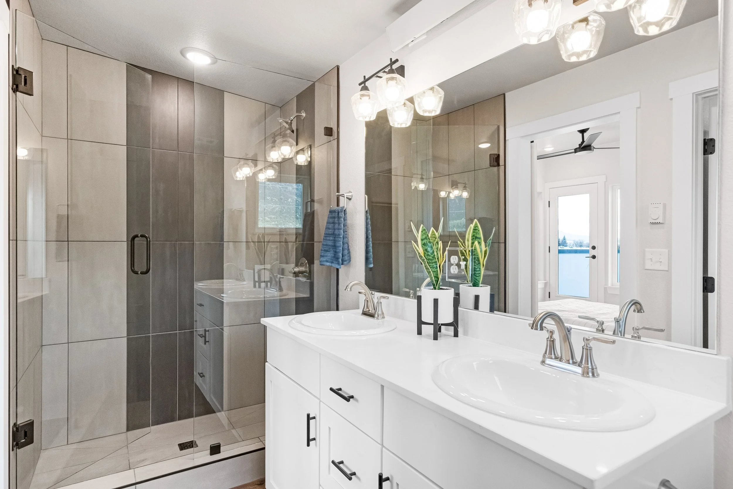 385 Walsh St - Interior - LARGE - 48.jpg