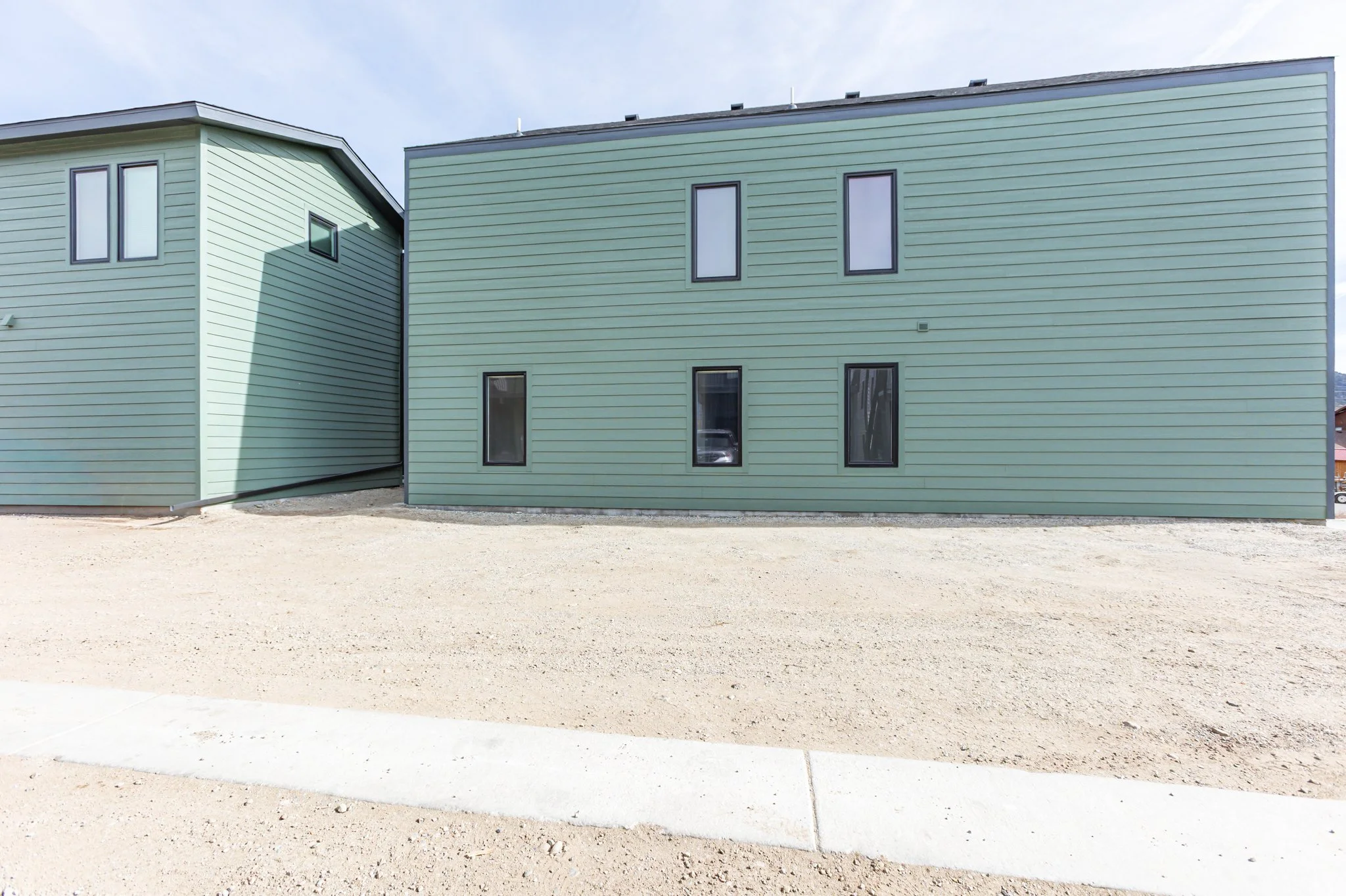 325 Williams EXTERIOR - 05.jpg