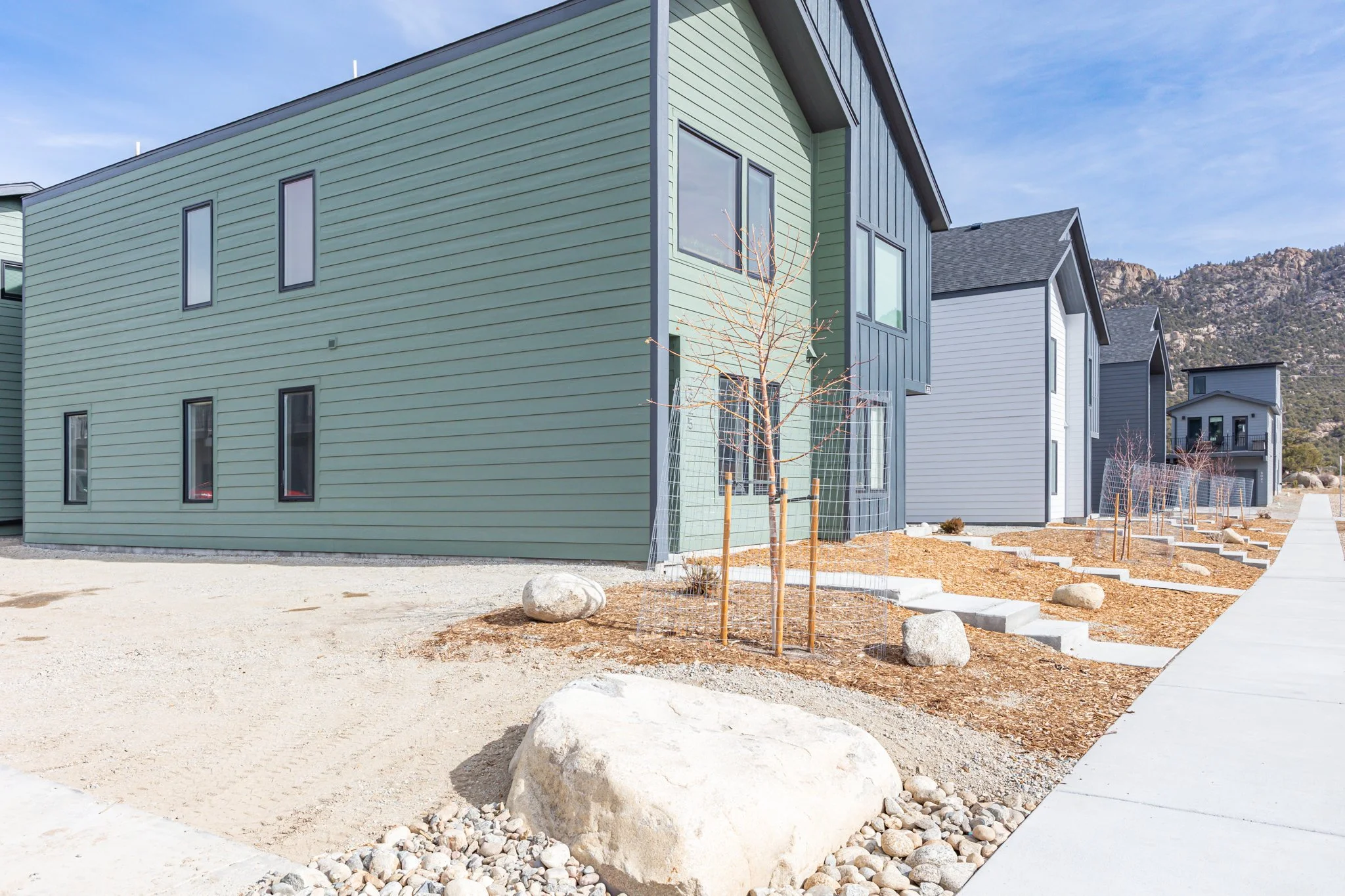 325 Williams EXTERIOR - 04.jpg