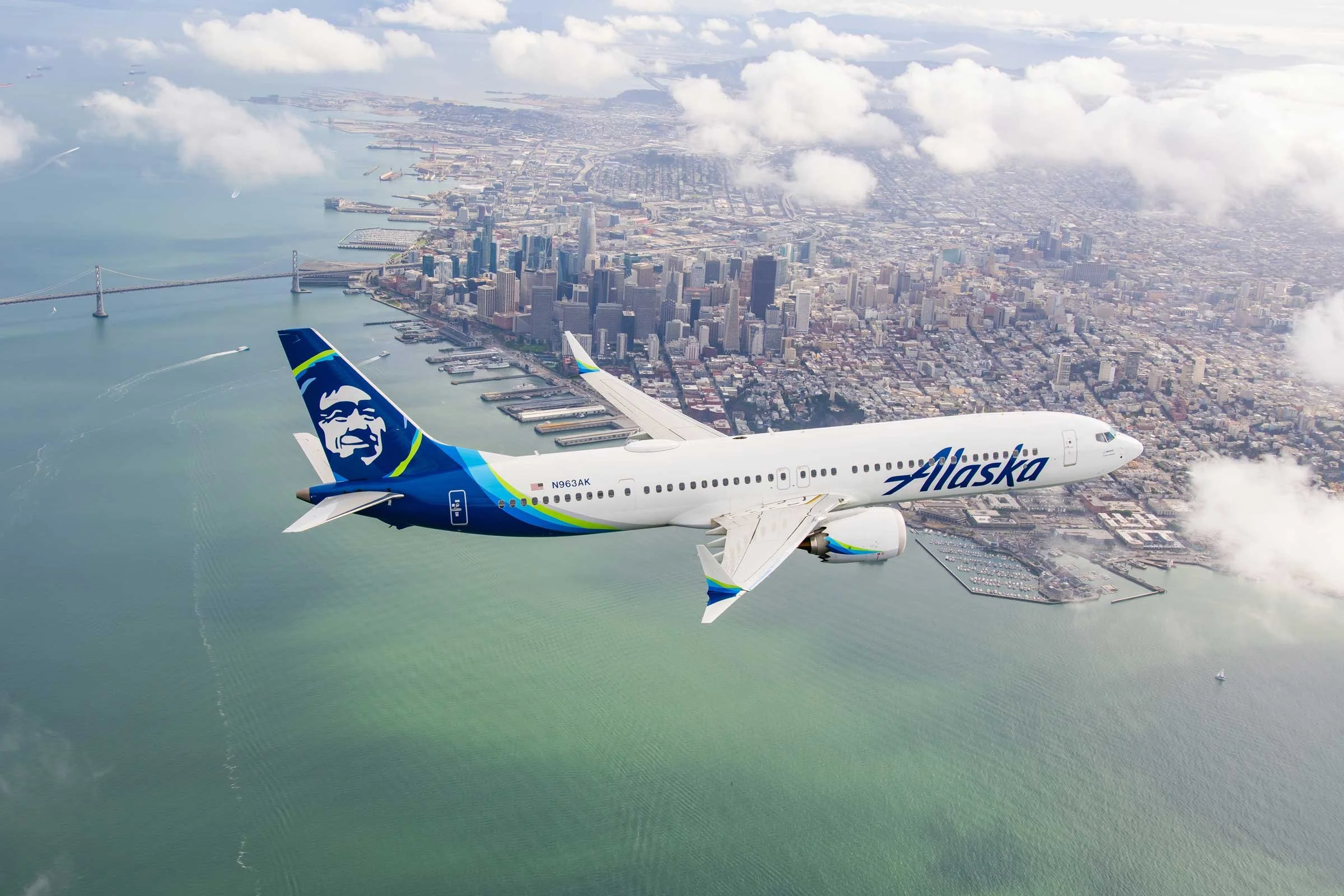 Alaska Airlines (UX, UI, Product Design)