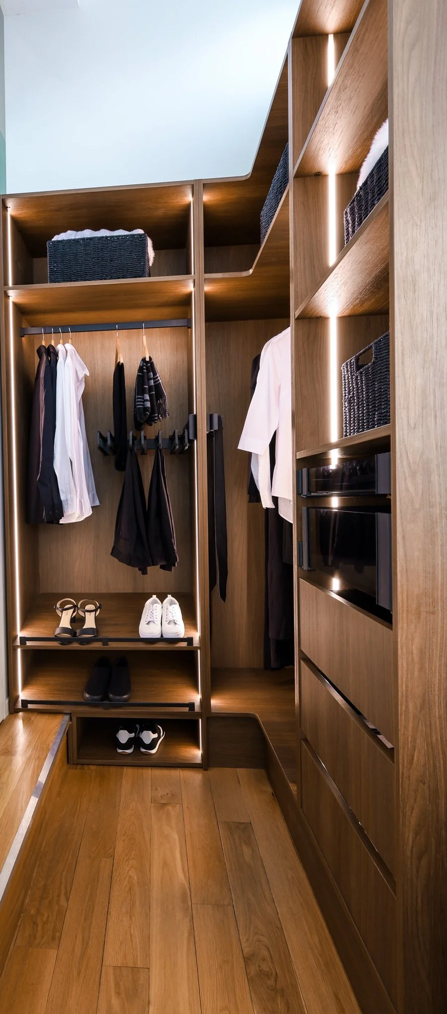 Showroom wardrobe 2.JPG