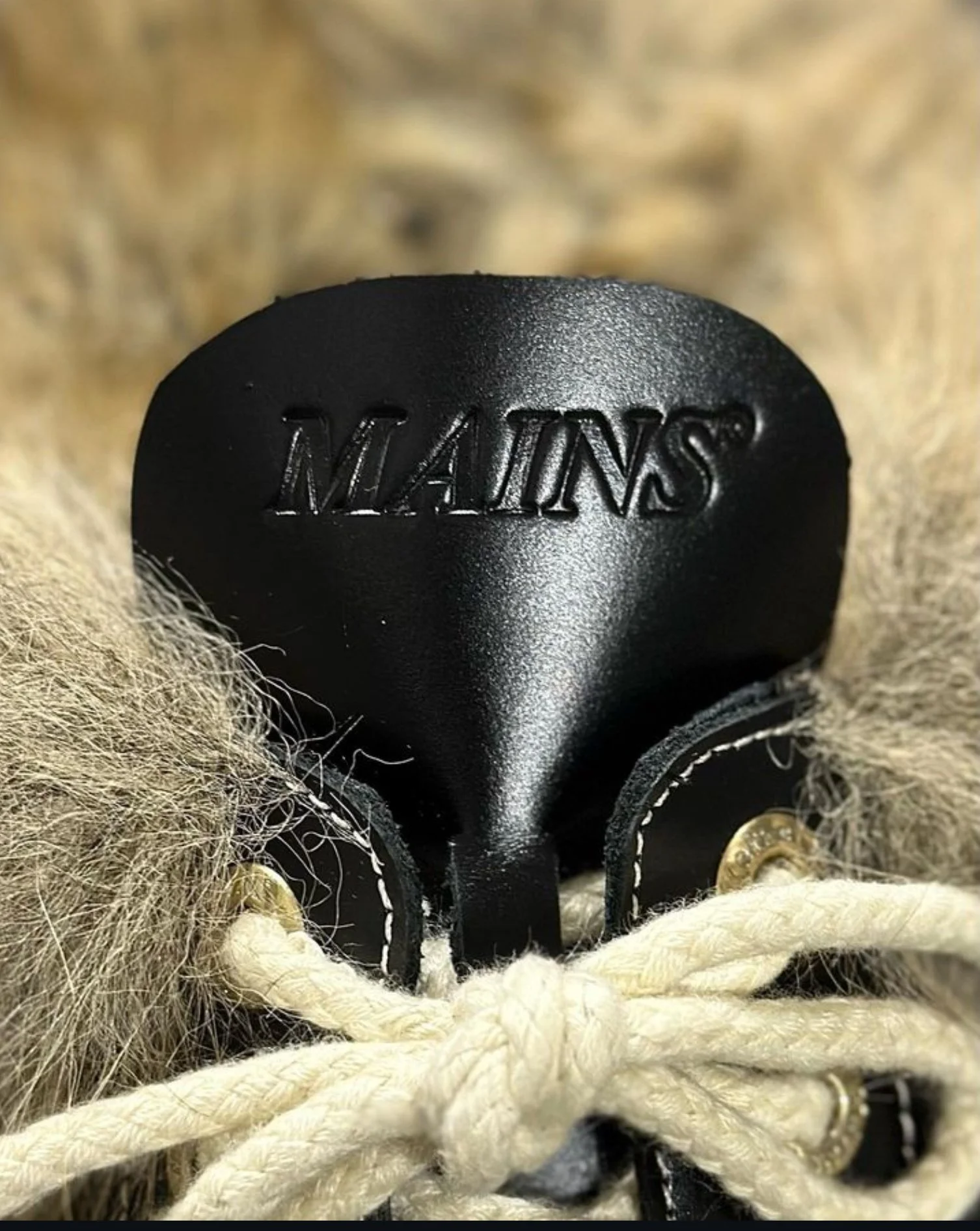 MAINS LONDON SS25 RUNWAY