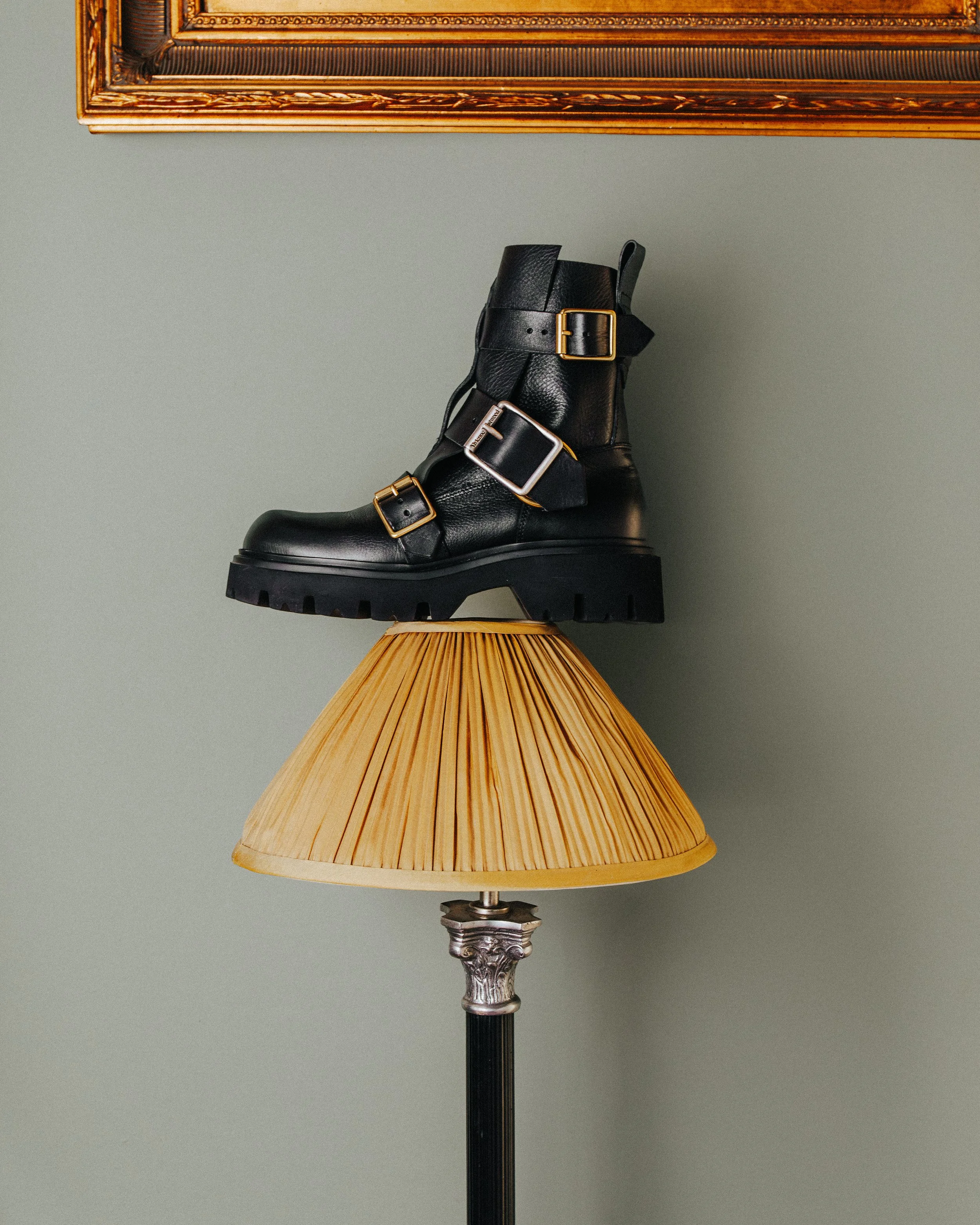 flannels- christmas25-still-life-boots-ww.jpg