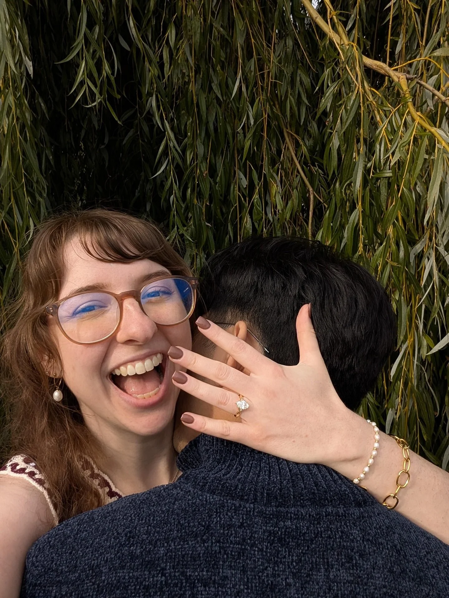 Under the Weeping Willow… She said Yes! π³πβ¨
Congratulations to Ben and Ada on their exciting engagement in Ghent, Belgium!  We are so thankful to be apart of your beautiful love story! π©‍β€οΈ‍π¨ #limcouple 
@adaszulski