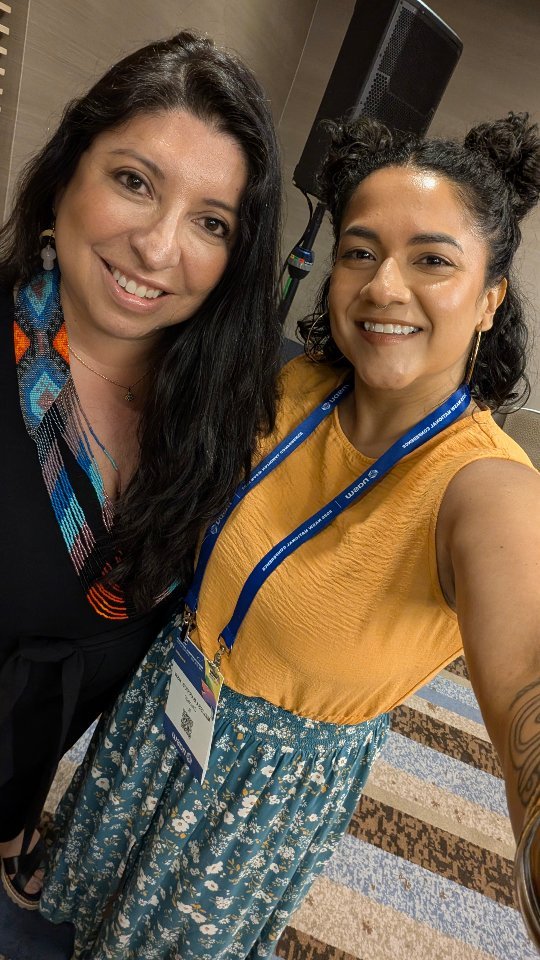 yalllll!! this moment had my shooketh in the best ways! I was at the National Association of Social Workers conference last week and Erica Sandoval came up to me at my booth!! Erica Sandoval is a licensed clinical social worker and founder of Siembra