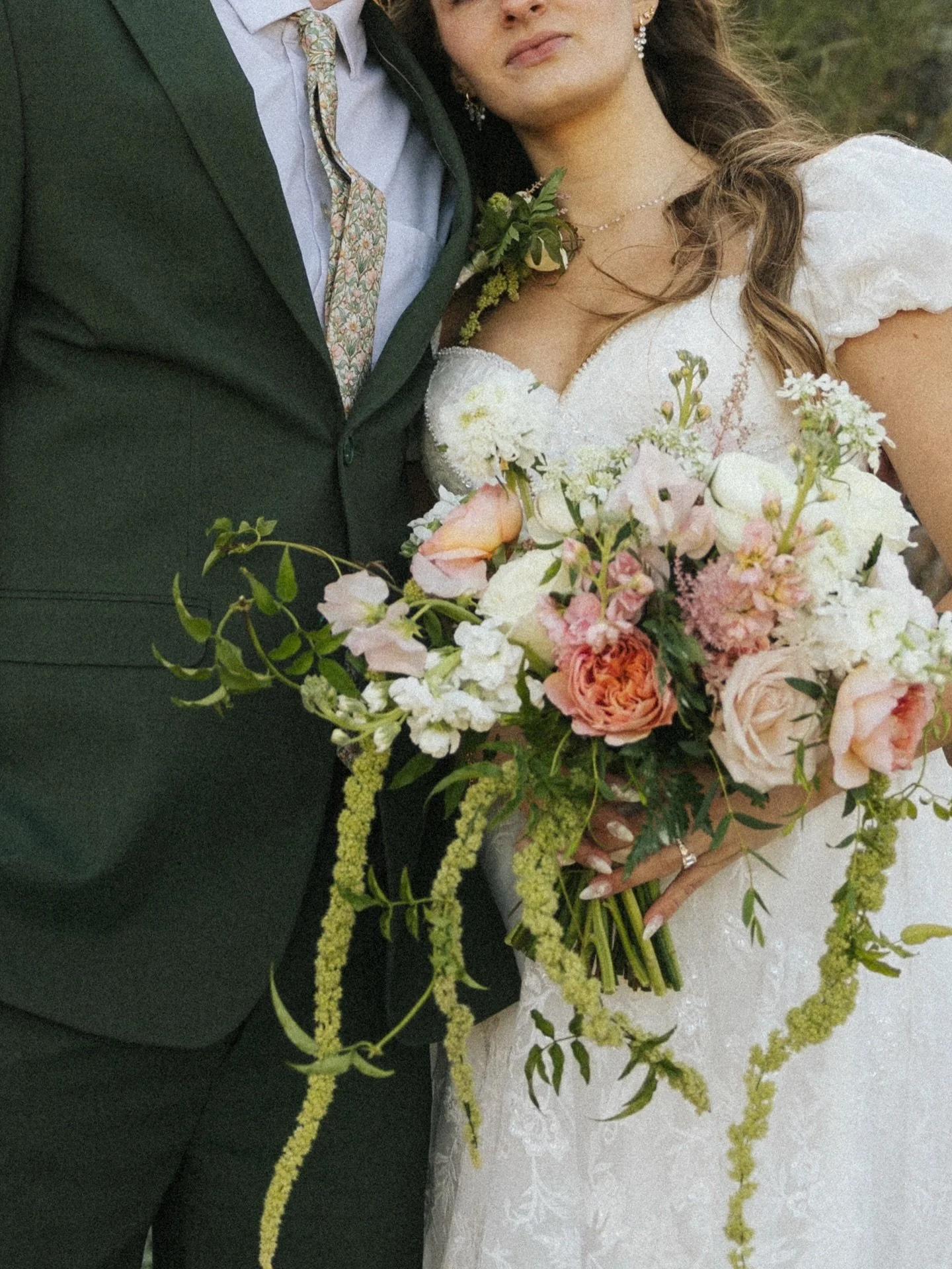 Savannah &amp; Case&rsquo;s Bridals💗

The colors, the view, the florals, the photography!!! It all came together so beautifully🥹🥰

Getting married soon? Reach out to us for a FREE consultation✨

Photographer: @maegangrendellphoto 

&bull;
&bull;
&