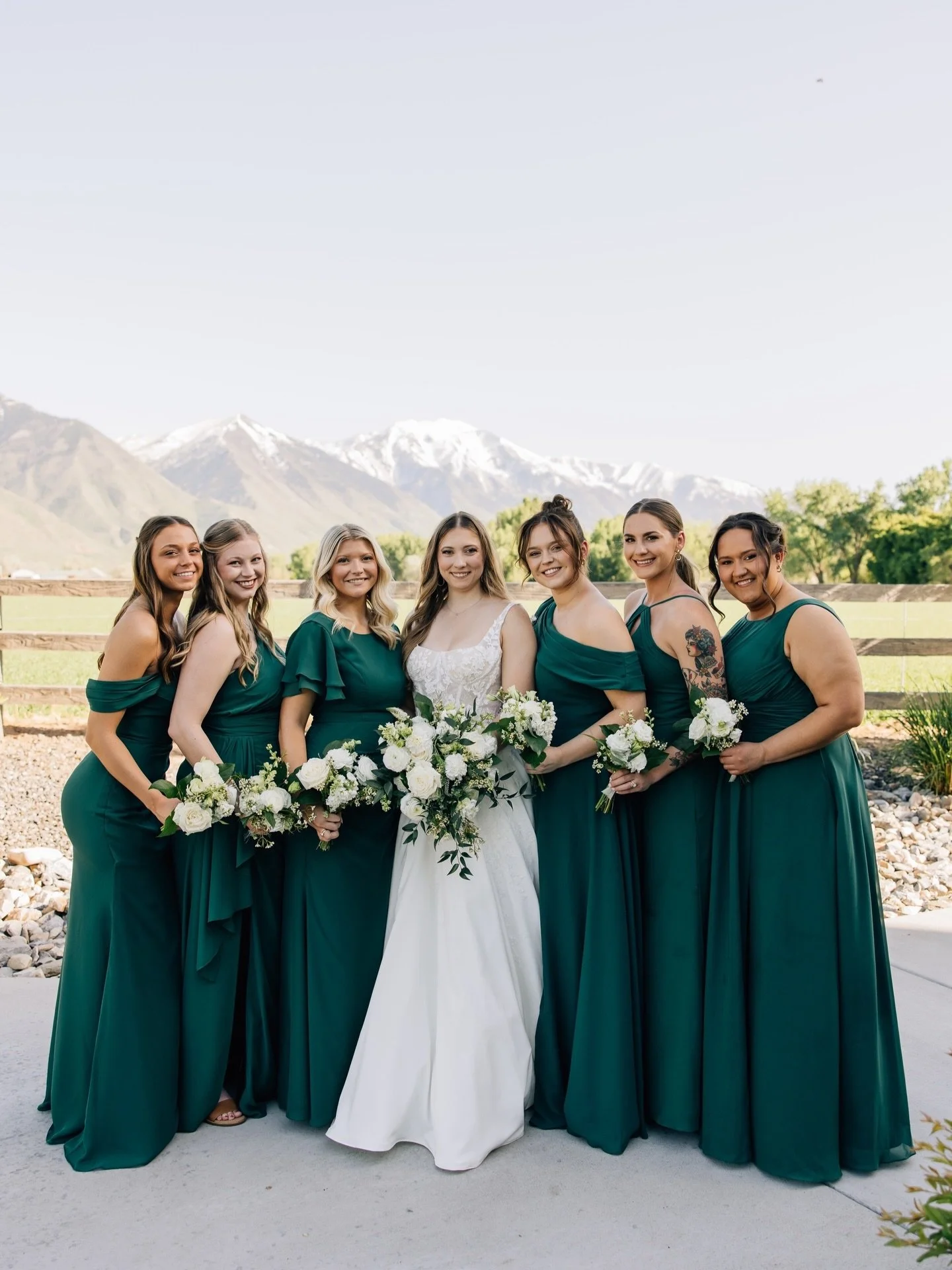 The girls &amp; their florals🤍💐

We love a simple green &amp; white color palette! It really lets the greenery shine &amp; makes the bride glow😍✨

Still need a florist for your big day? DM us and we&rsquo;ll send you the link to sign up for a free