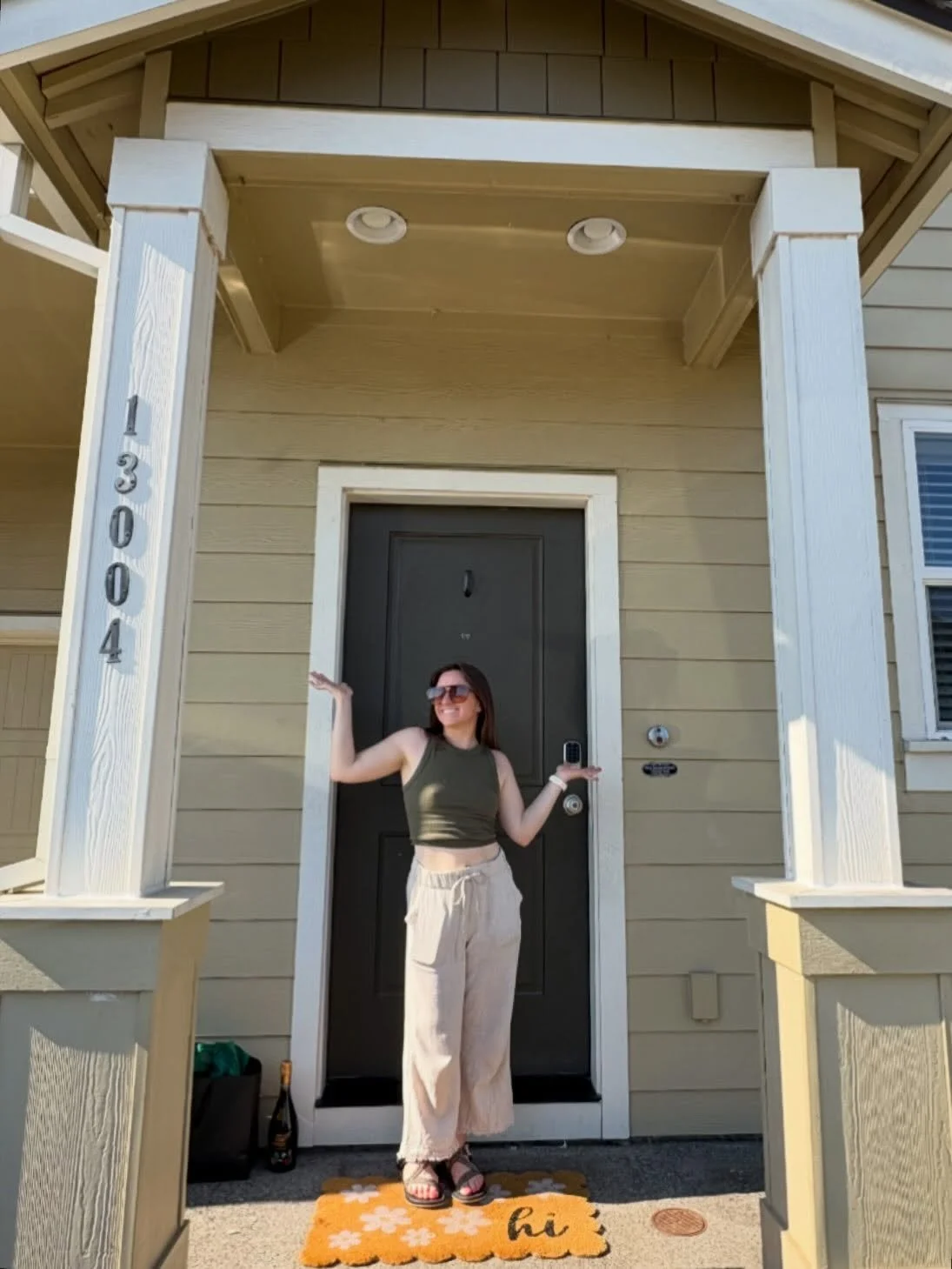 Congratulations! She did that thing 🔑 So proud and thankful to help her buy her first home. Welcome home, girl! 🍾