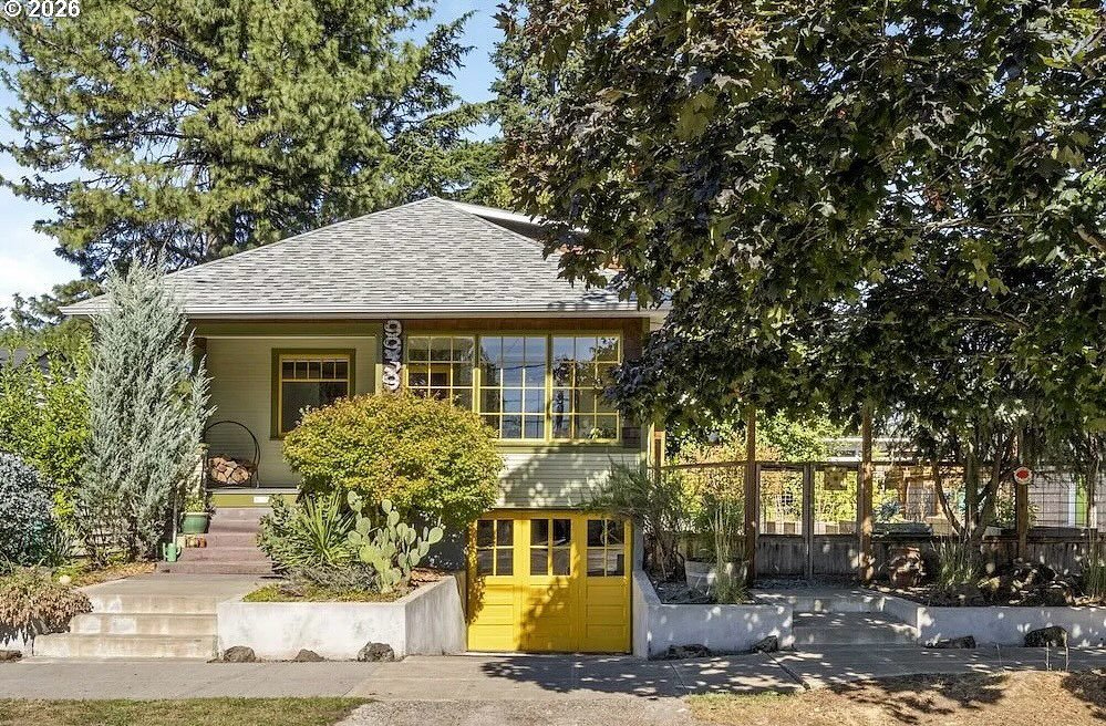 Coolest listing in St Johns for $525k! Sun washed rooms, a kitchen with Scandinavian vibes, and a living room hangout spot with a wood stove. The back yard looks magical, leafy and quiet, with a bonus studio. Reach out to me for more details or a tou