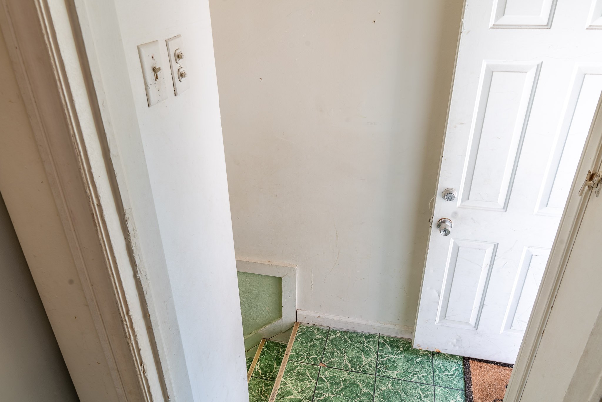 shot towards basement steps.jpg