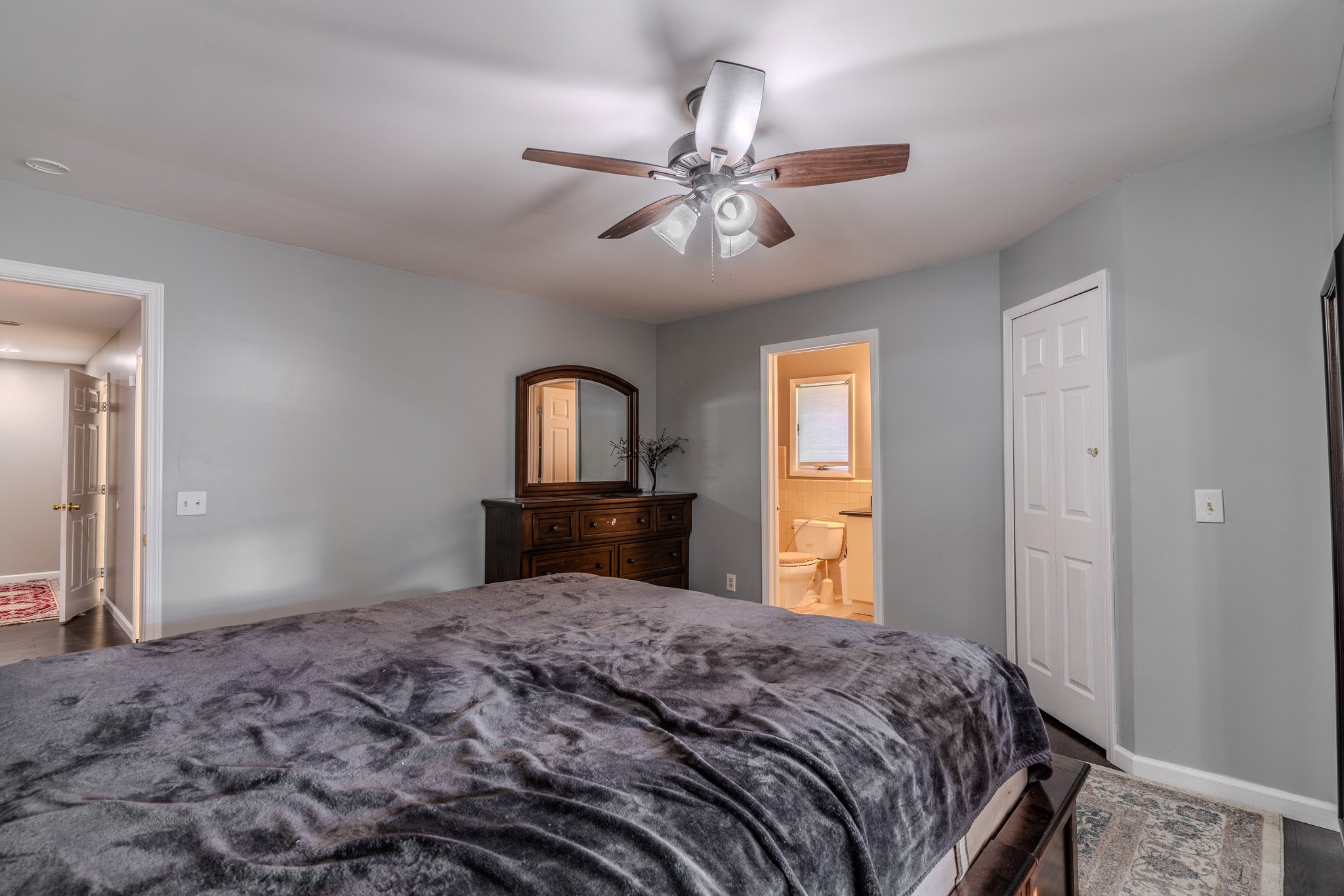 rooms2.jpg