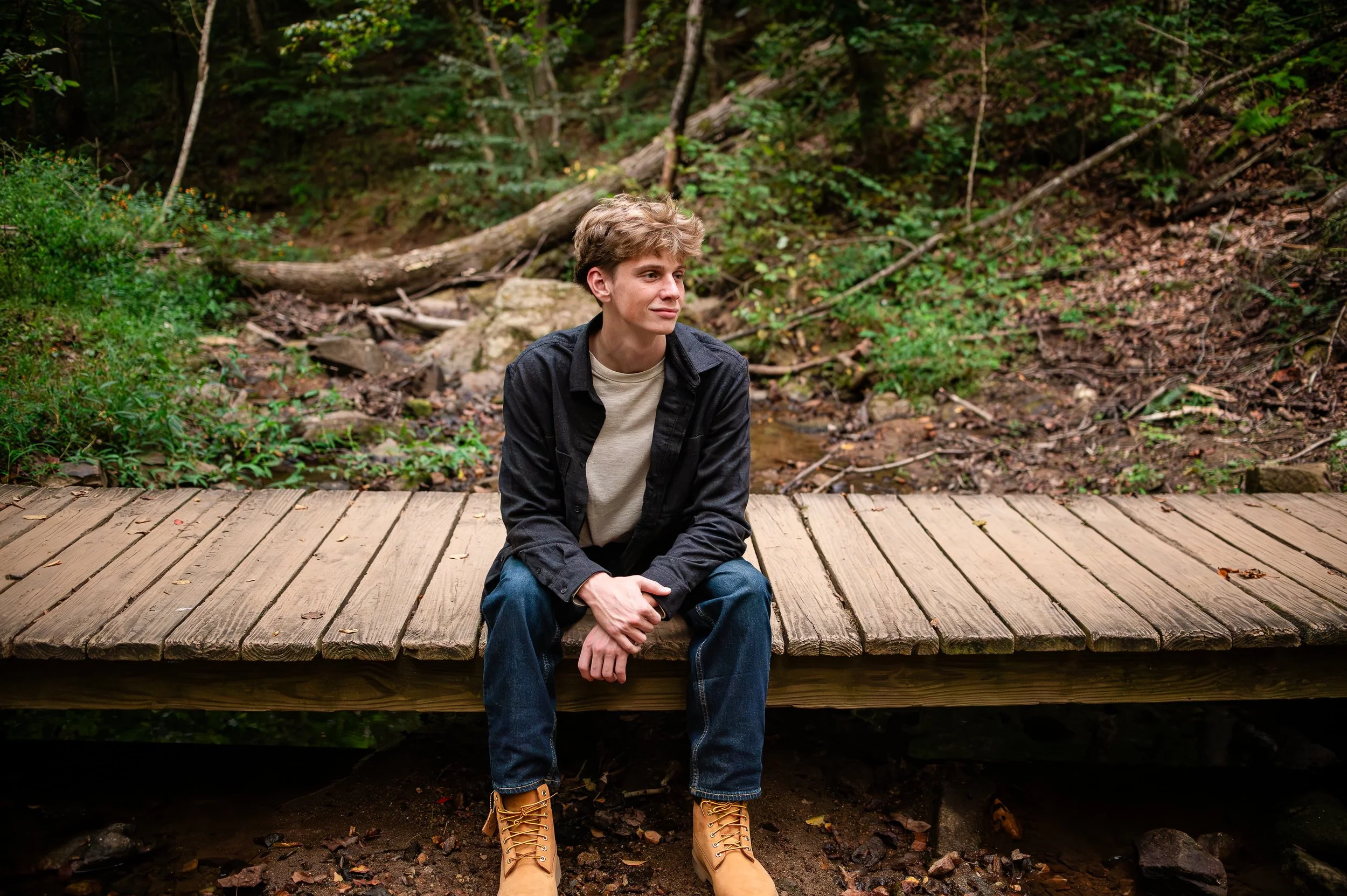 erin-e-gallagher-photography-fall-charlottesville-woods-forest-senior-boy-4.jpg