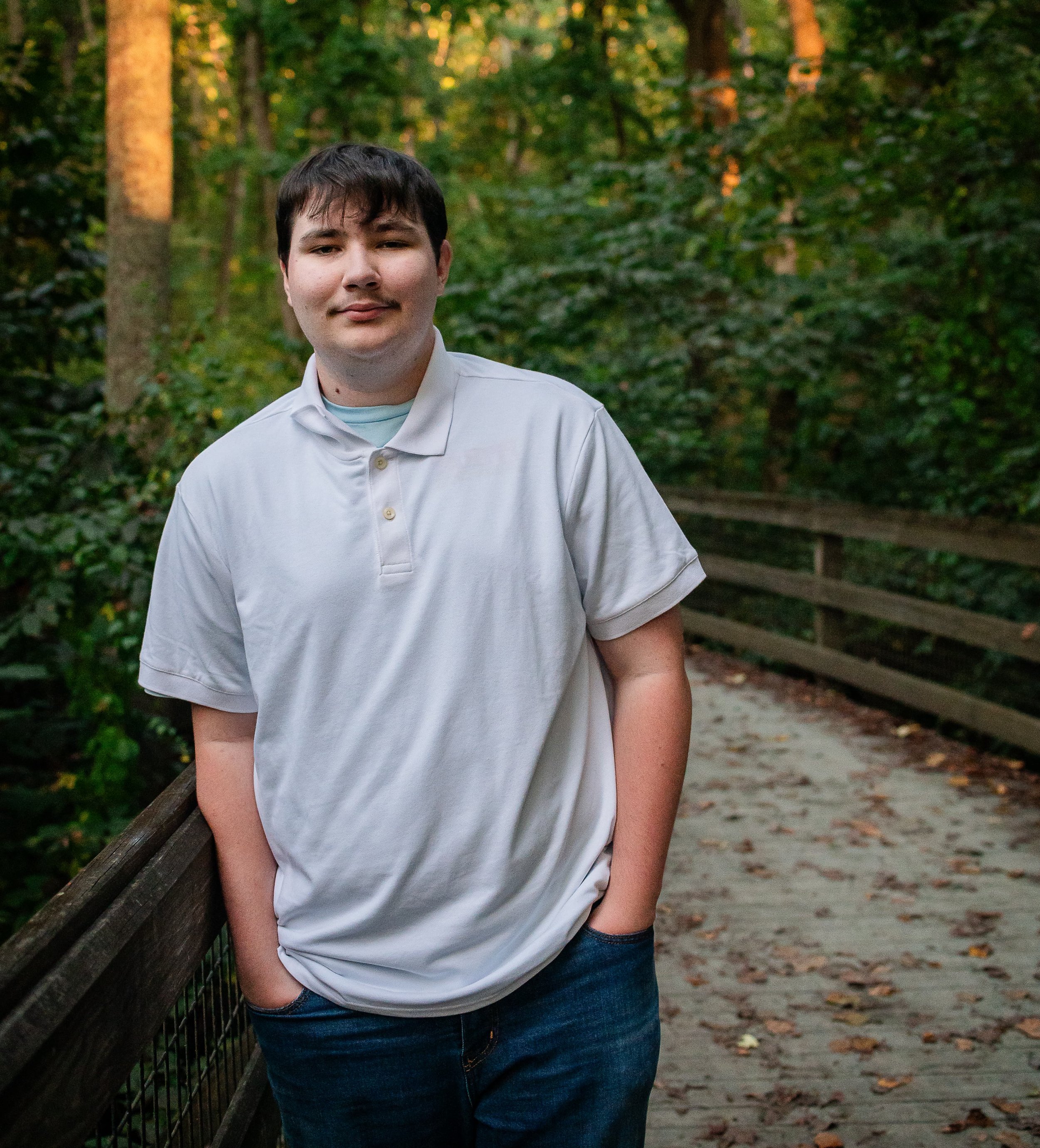 erin-e-gallagher-photography-senior-boy-fall-saunders-monticello-trail-charlottesville-sunset-5.jpg