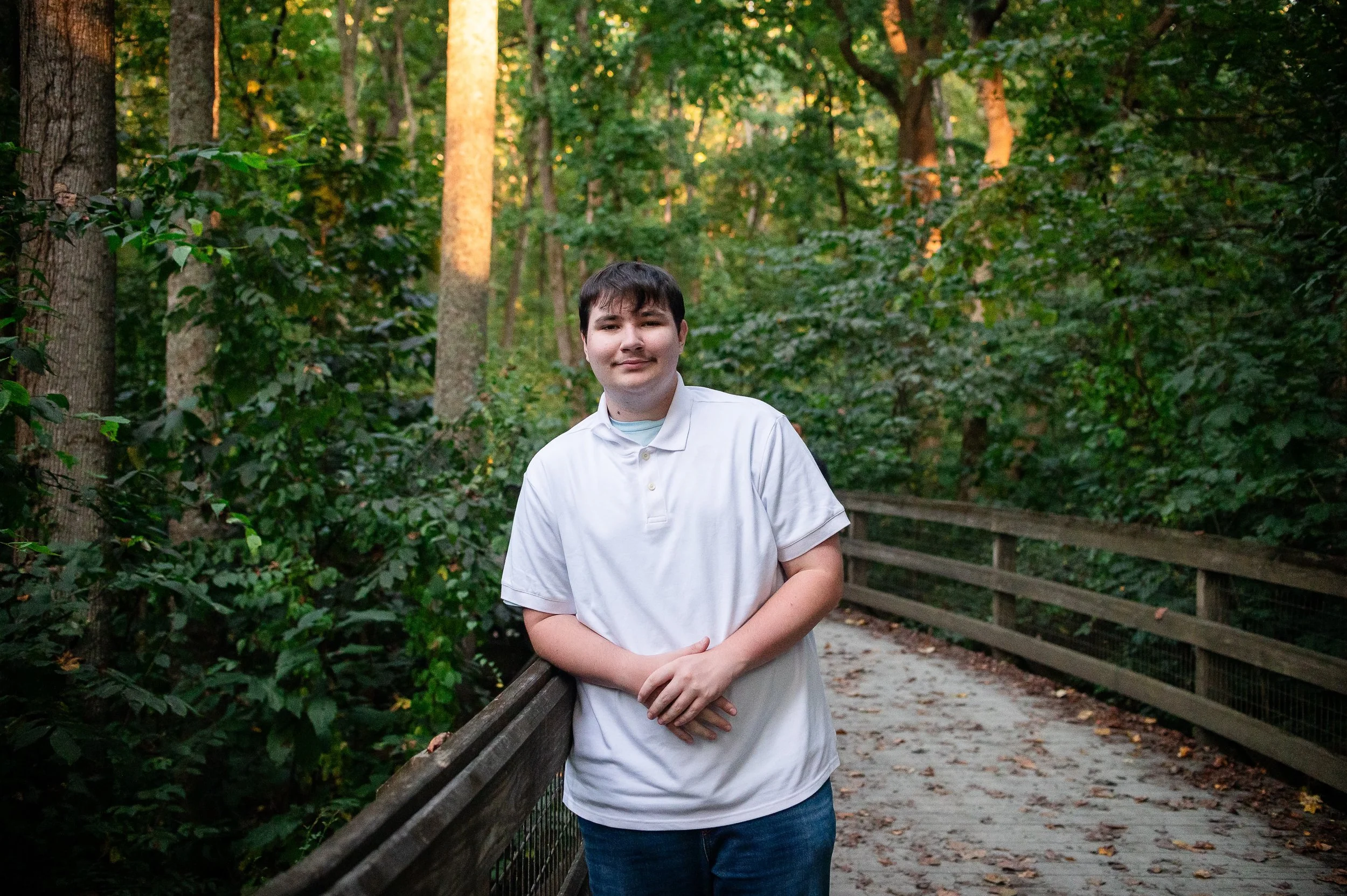 erin-e-gallagher-photography-senior-boy-fall-saunders-monticello-trail-charlottesville-sunset-6.jpg