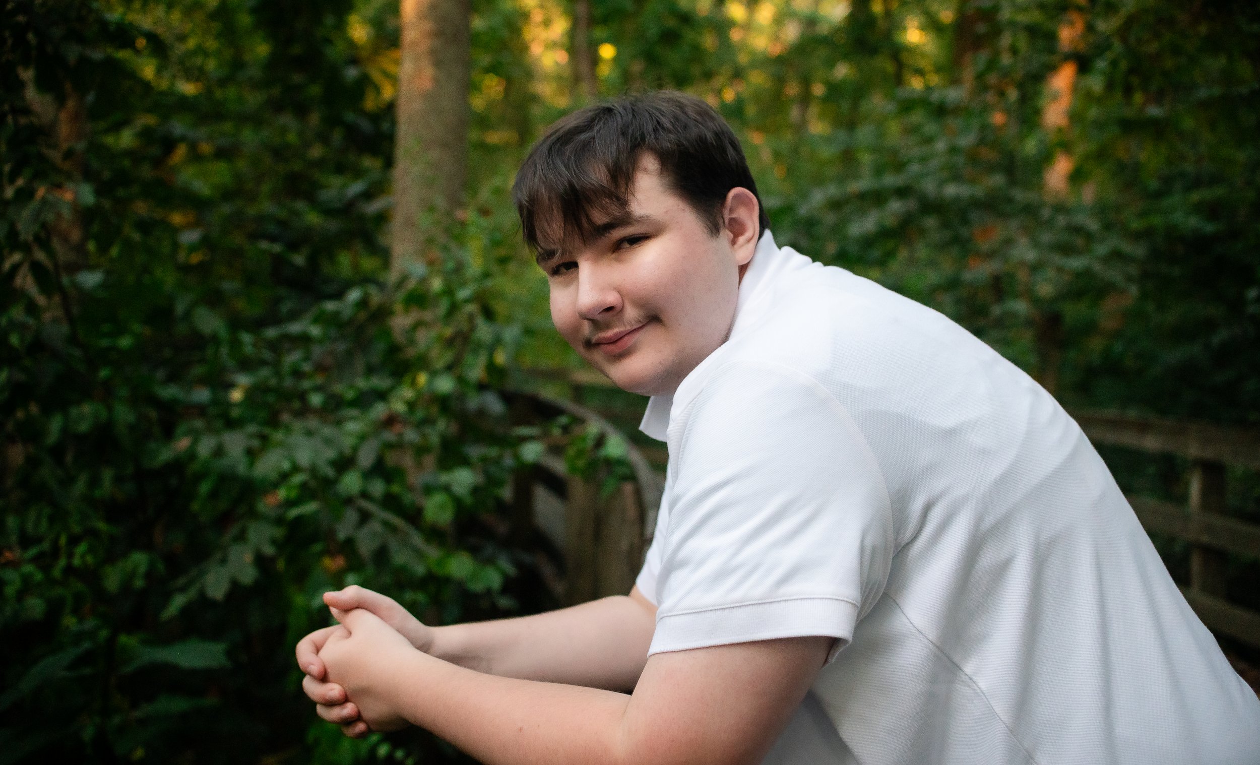 erin-e-gallagher-photography-senior-boy-fall-saunders-monticello-trail-charlottesville-sunset-7.jpg