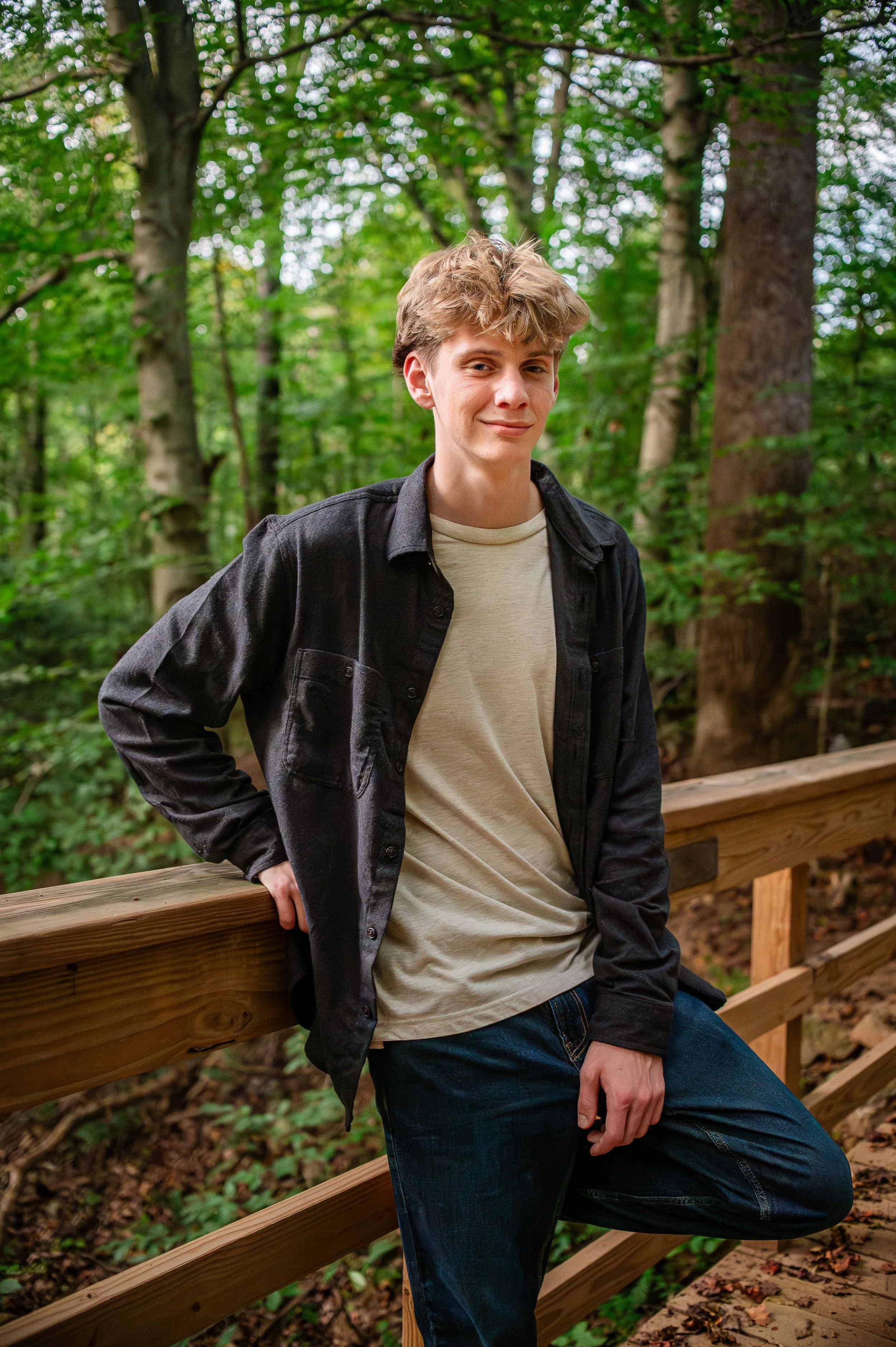 erin-e-gallagher-photography-fall-charlottesville-woods-forest-senior-boy.jpg