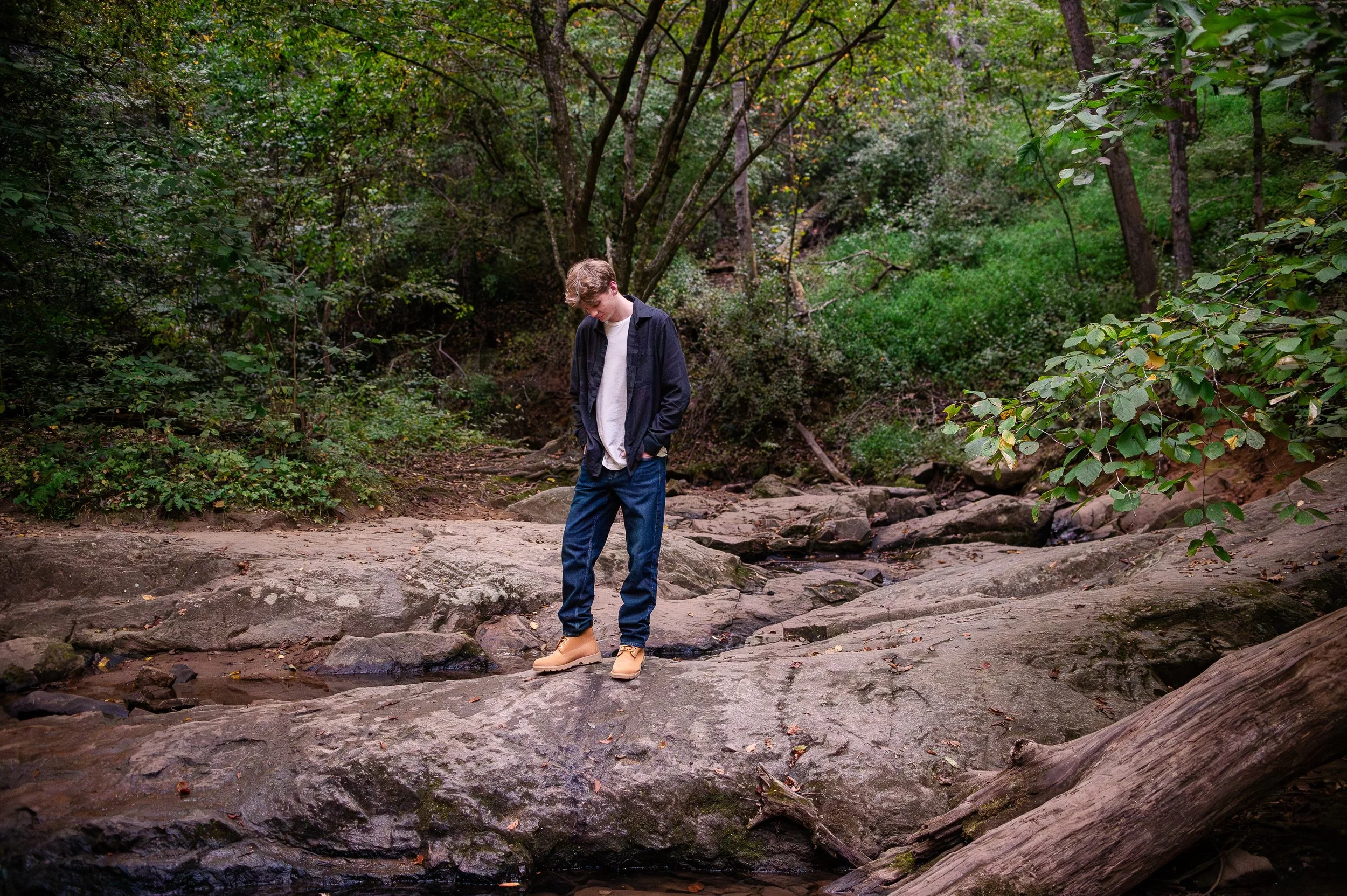 erin-e-gallagher-photography-fall-charlottesville-woods-forest-senior-boy-3.jpg