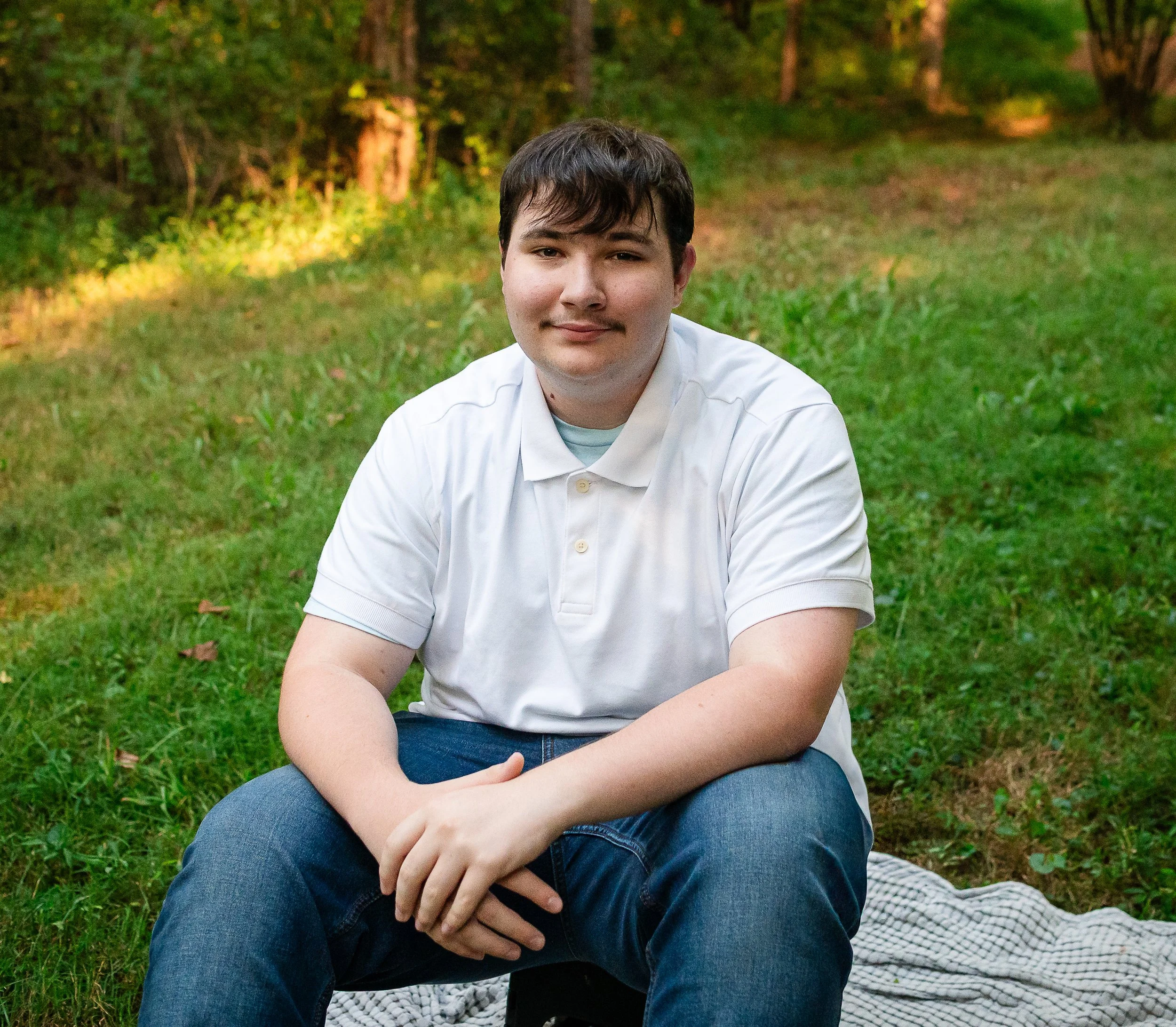 erin-e-gallagher-photography-senior-boy-fall-saunders-monticello-trail-charlottesville-sunset-8.jpg