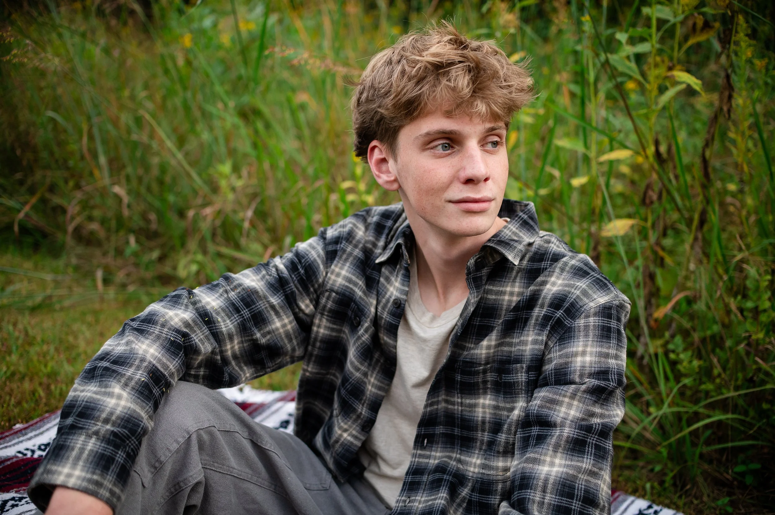 erin-e-gallagher-photography-fall-charlottesville-woods-forest-senior-boy-11.jpg