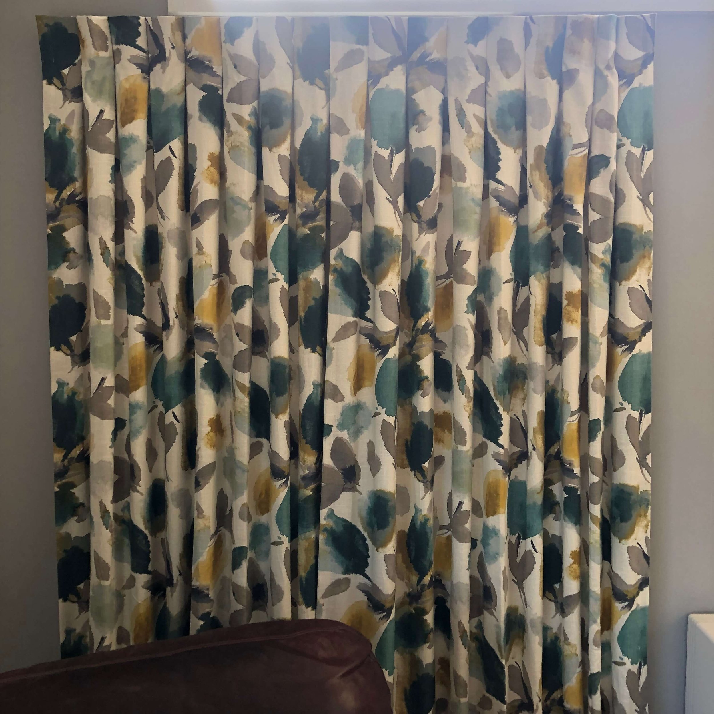 Lounge Floral Drapes.jpeg