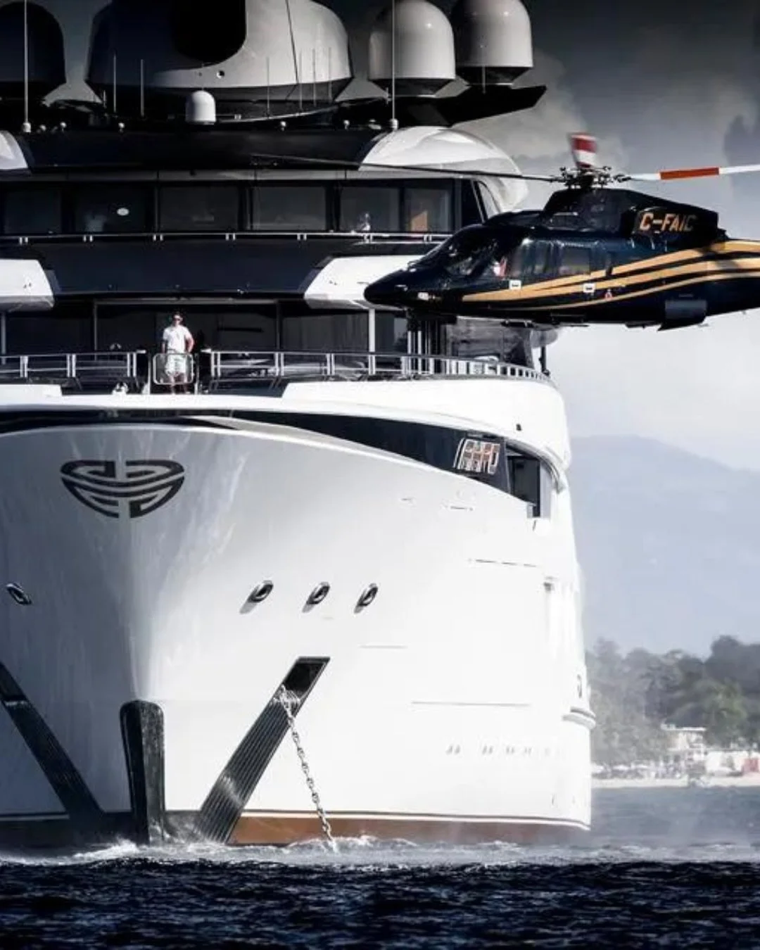 When your weekend isn&rsquo;t really a weekend&hellip;

When your &ldquo;time off&rdquo; still looks a lot like polishing stainless, resetting cabins, and making sure every detail is perfect for the guests onboard&hellip;

What are you left with?

Yo