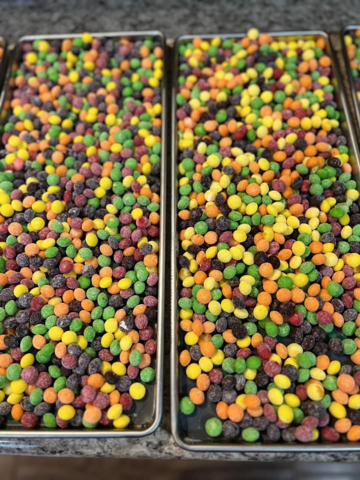 Small Freeze Dried Sour Rainbow Candy