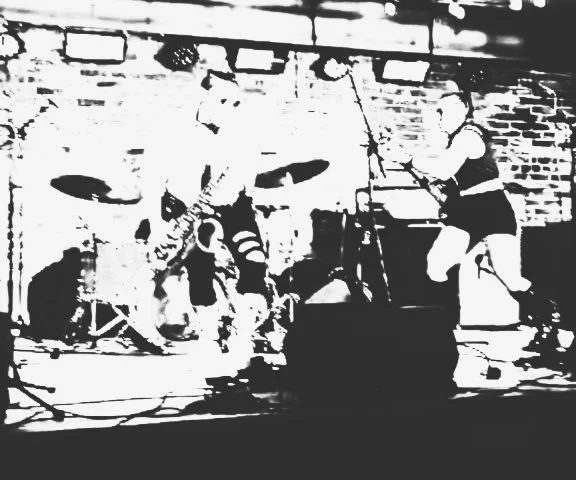 Still riding high from last weekend's show at @theamericanvancouver 😎👌

Hope you enjoy this snippet from our intro to our song Get Mine 🤠

Thanks @melaniedionne21 for these sick little snaps! 📸