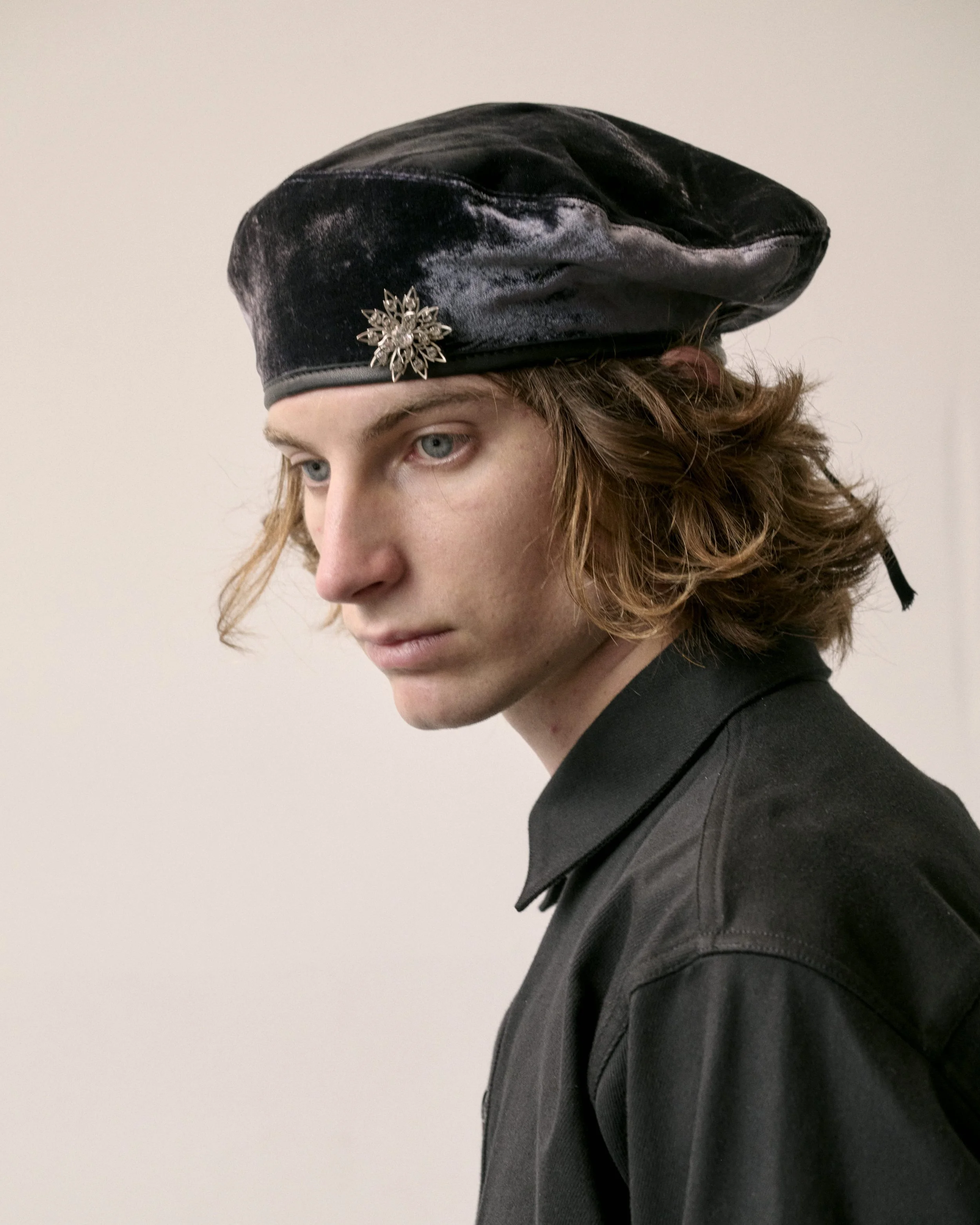 Sun Wash Navy Velvet Beret