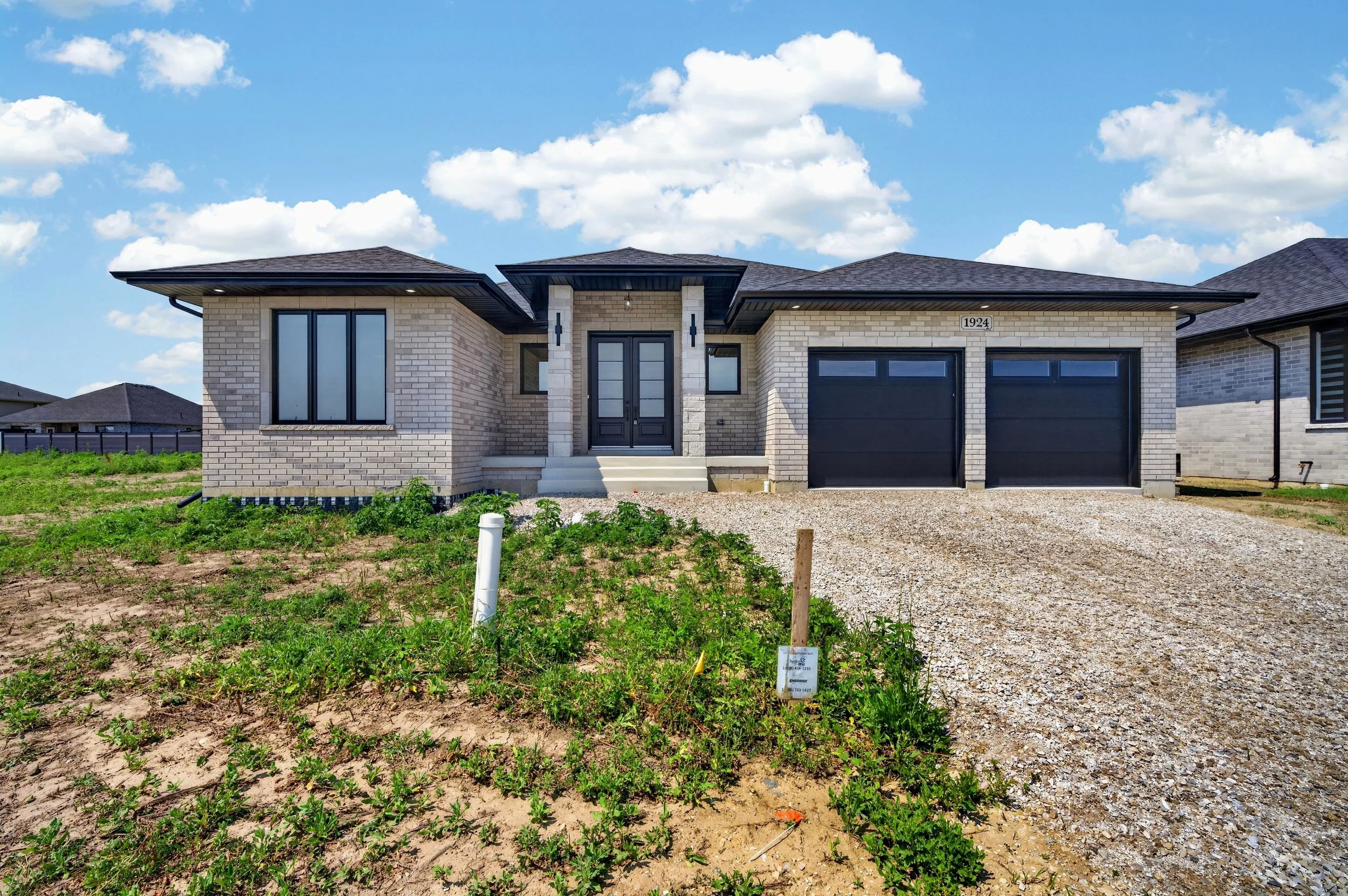 New raised ranch build. Being built in Ruthven, Kingsville Ontario. The home will feature modern living with hardwood flooring through out the home as well as modern designs. The home is in the building process.
