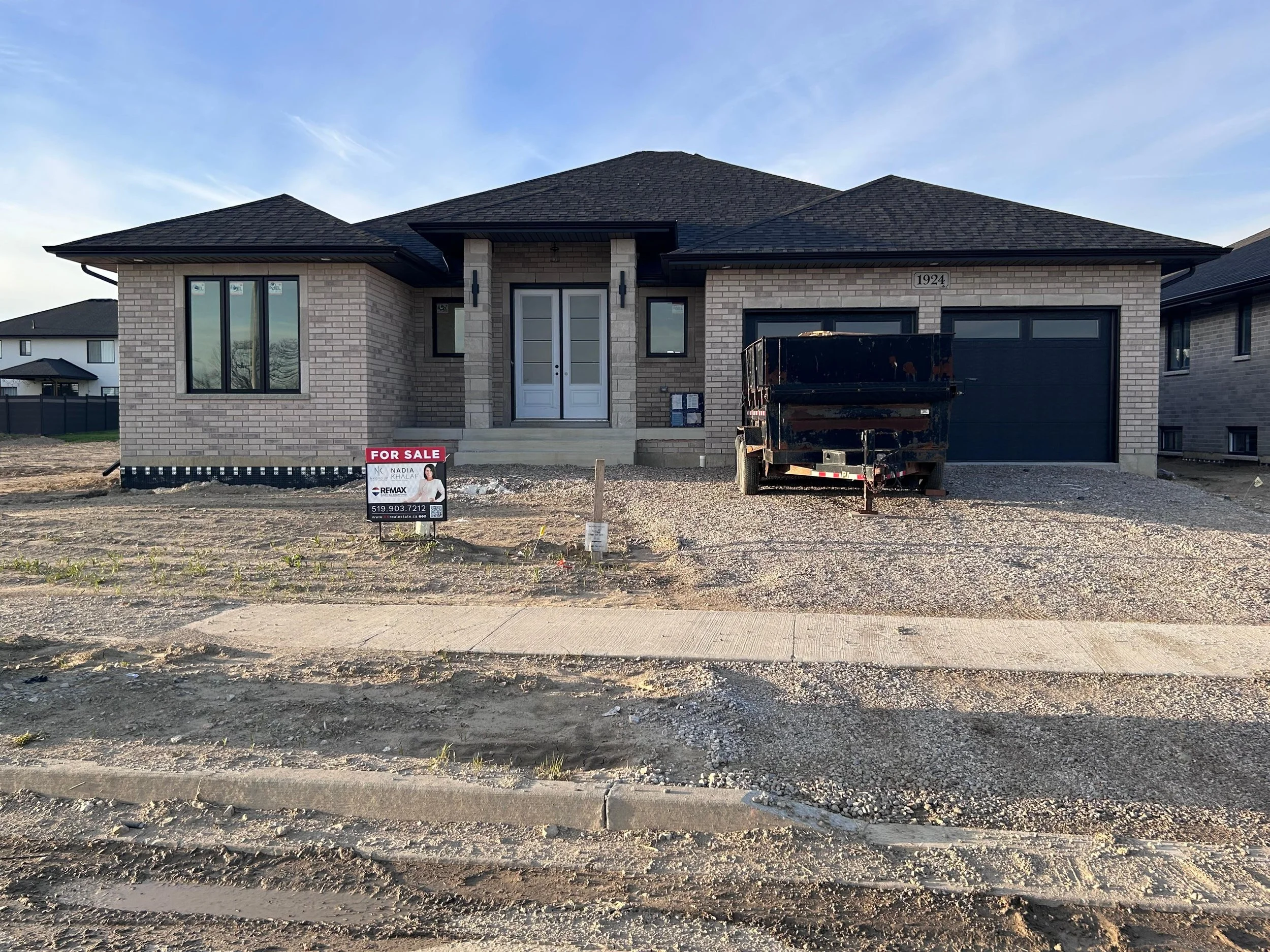 New raised ranch build. Being built in Ruthven, Kingsville Ontario. The home will feature modern living with hardwood flooring through out the home as well as modern designs. The home is in the building process.