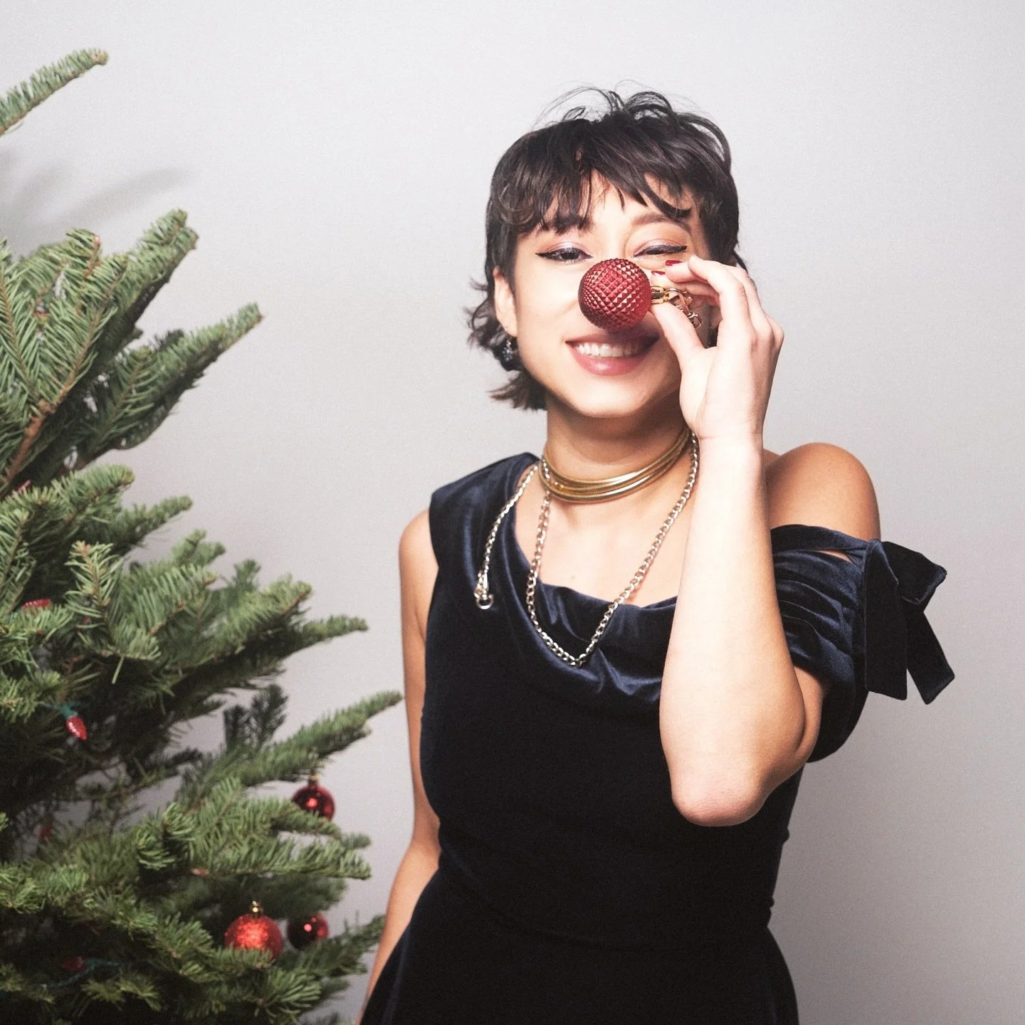 Merry Christmas &amp; Happy Chanukah from your friendly neighborhood Japanese Jew 🎄🎉 

📷 @justncreates