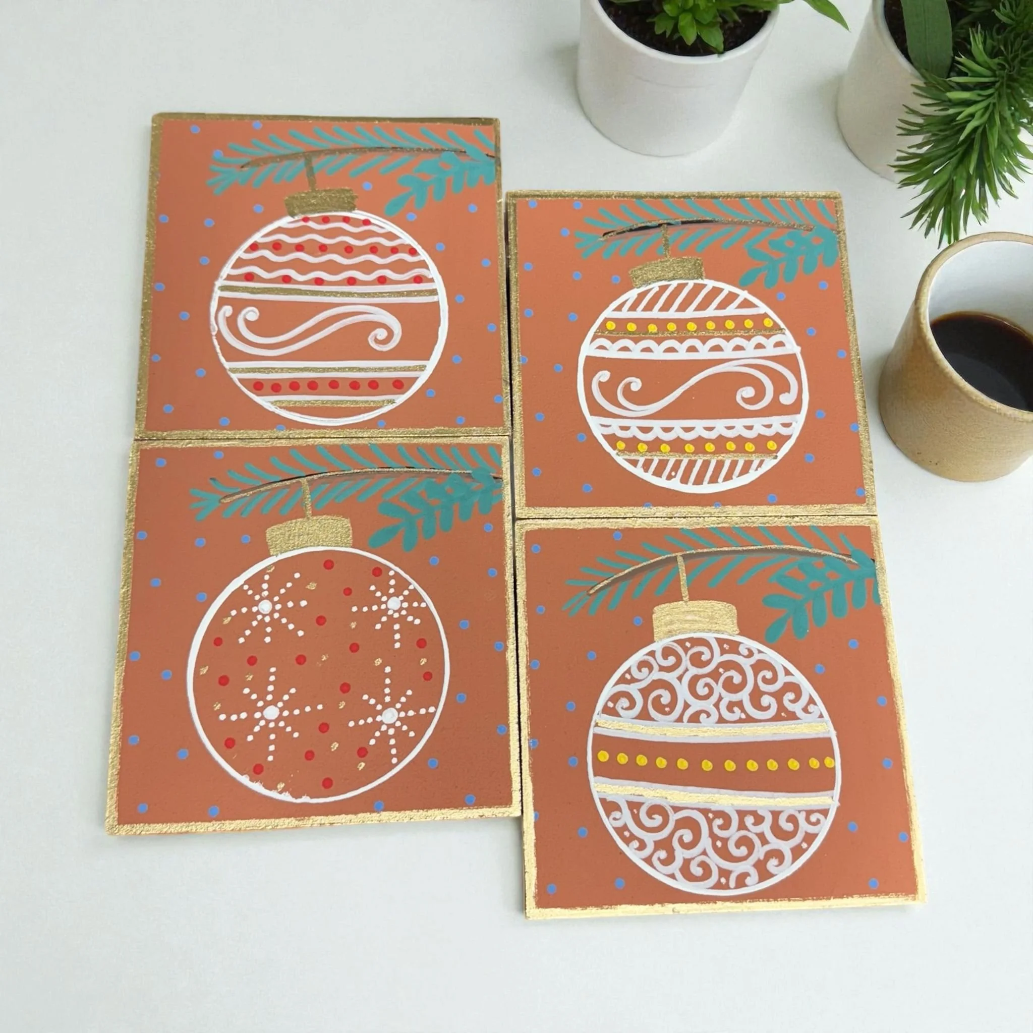 Hand crafted & painted Traditional Christmas Coaster set of 4 (Brown)