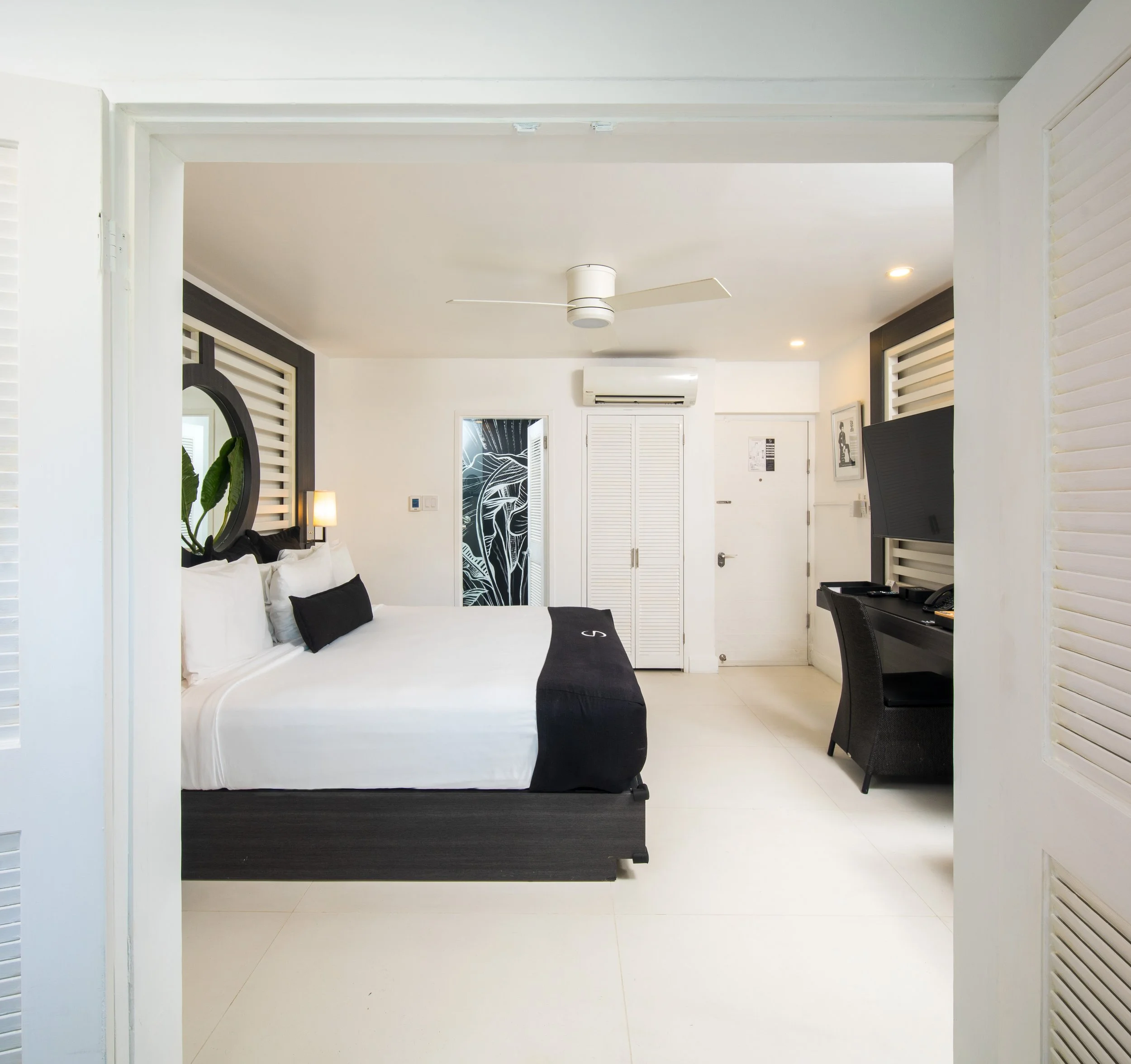 Mini King Suite Bedroom.jpg