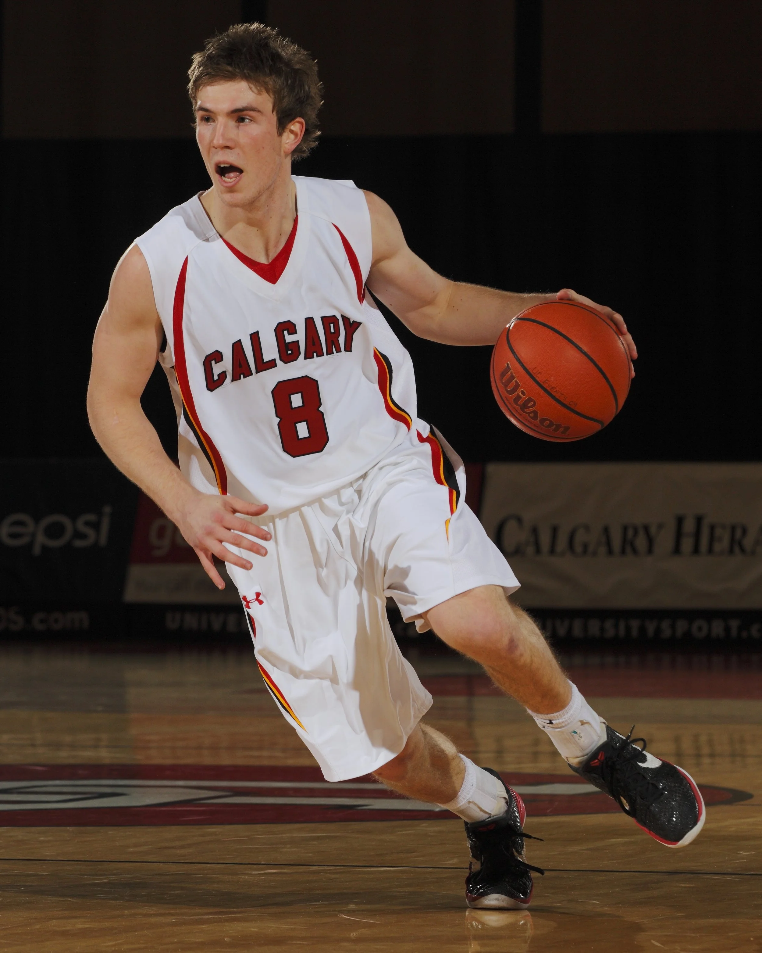 11-25-11 vs UVic  0002 .jpg